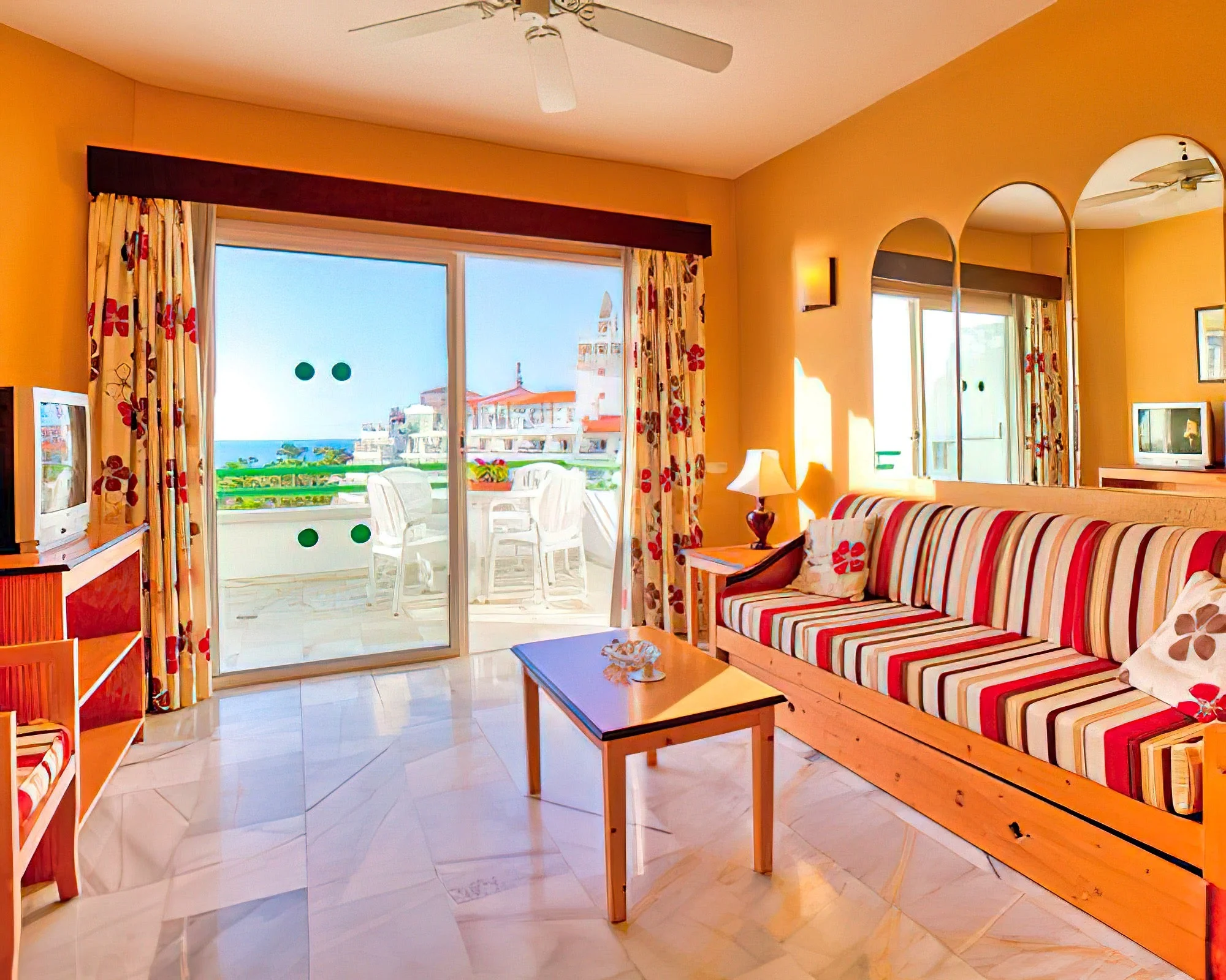 Altamira Club - Image 2