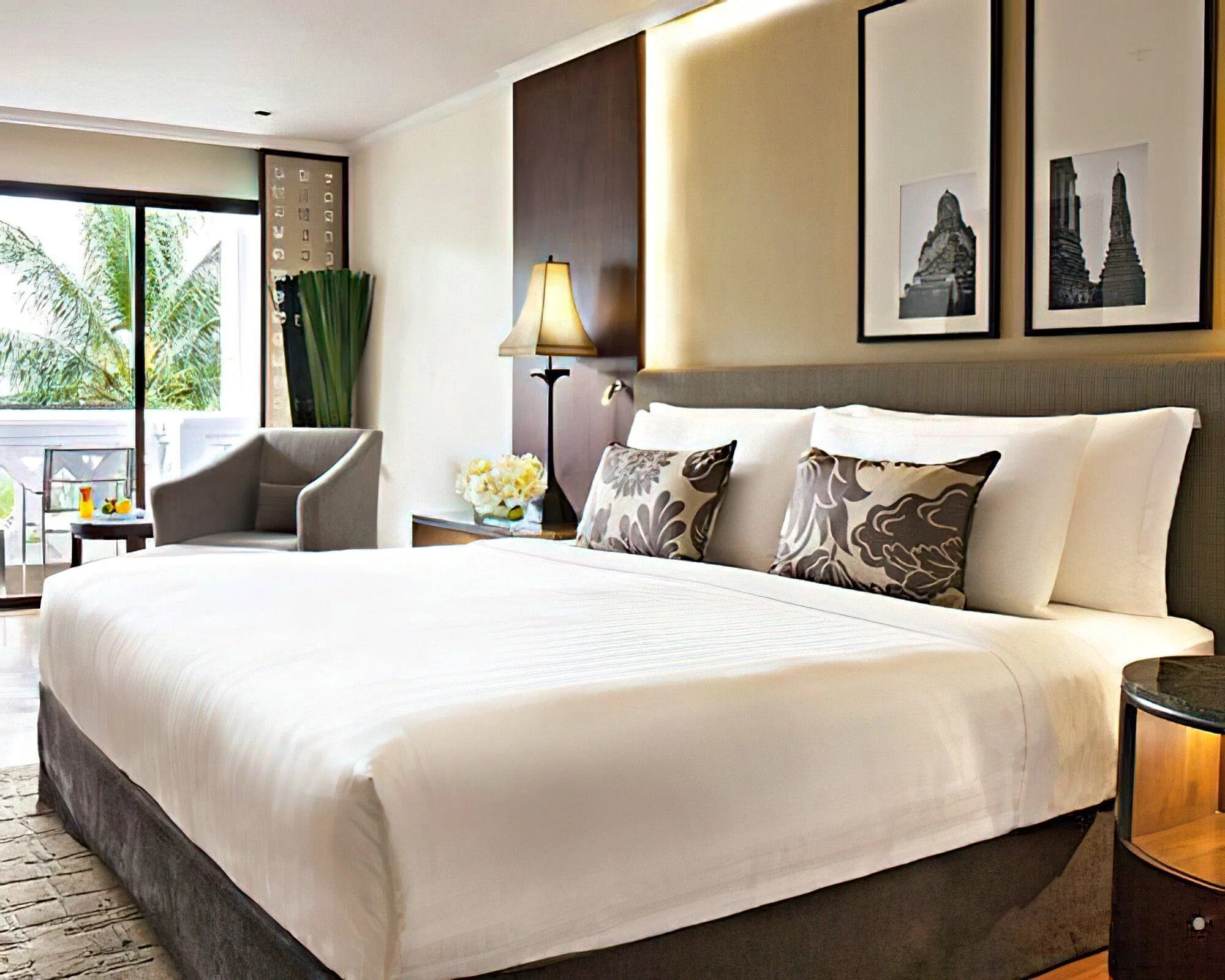 Anantara Riverside Bangkok Resort - Image 15
