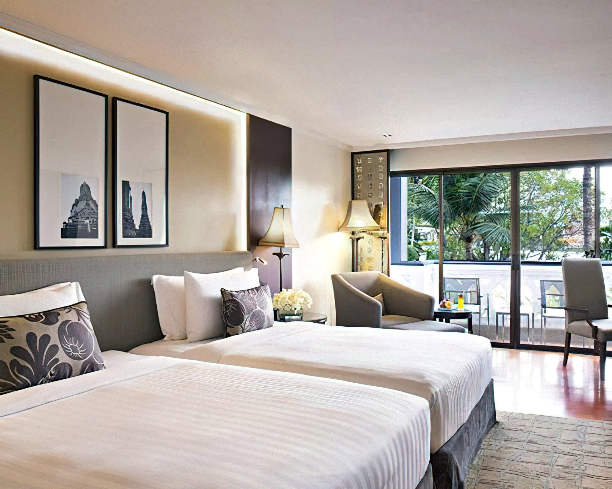 Anantara Riverside Bangkok Resort - Image 17