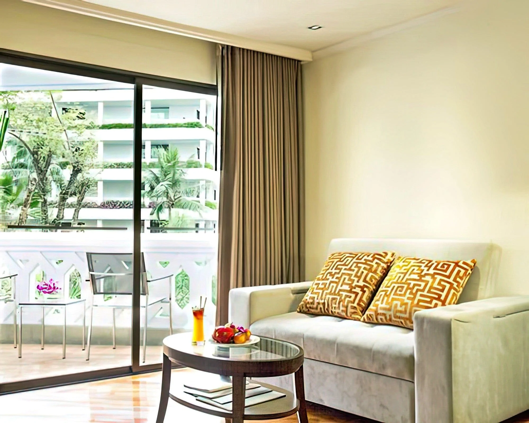 Anantara Riverside Bangkok Resort - Image 19