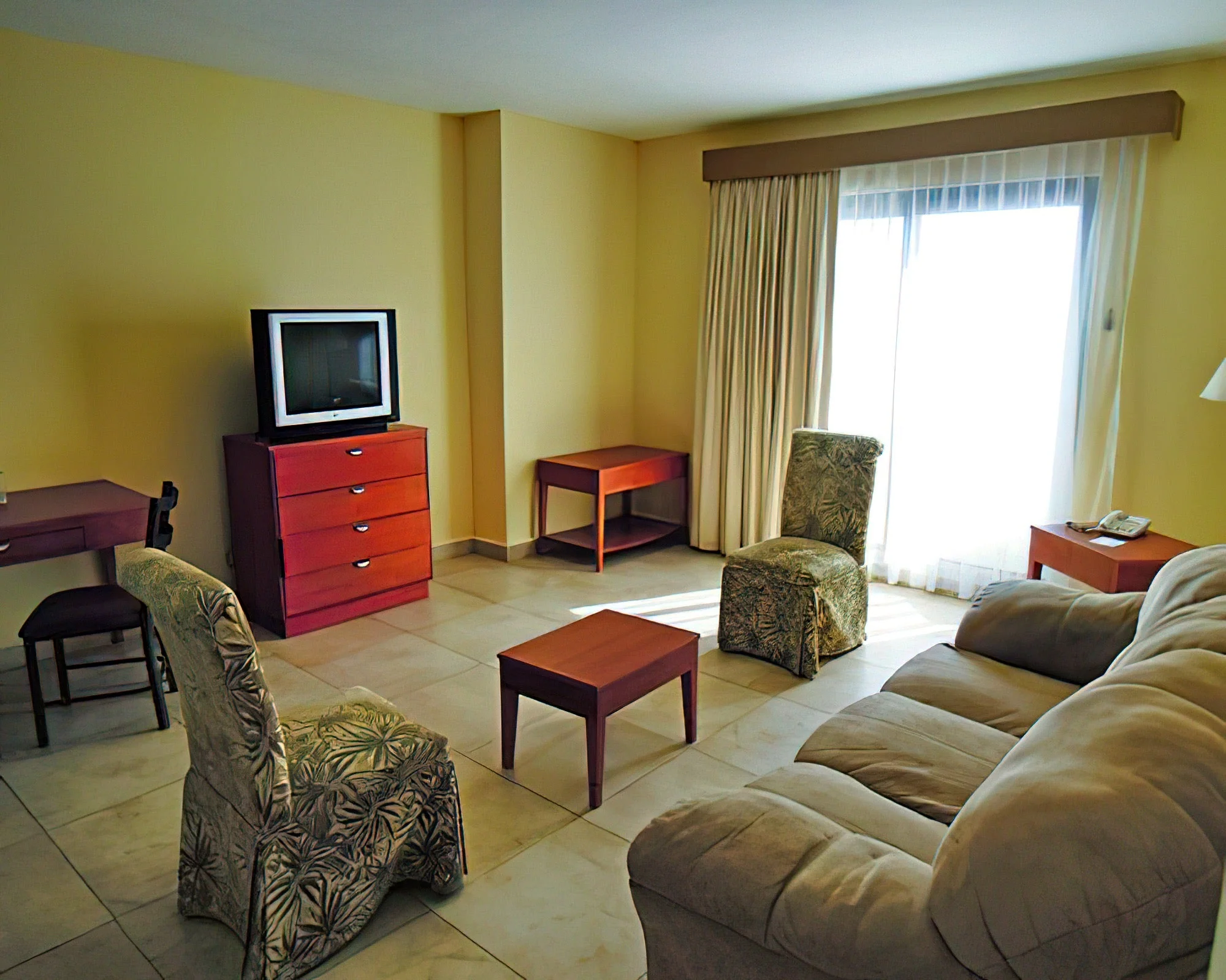 Arenas del Mar Resort - Image 6
