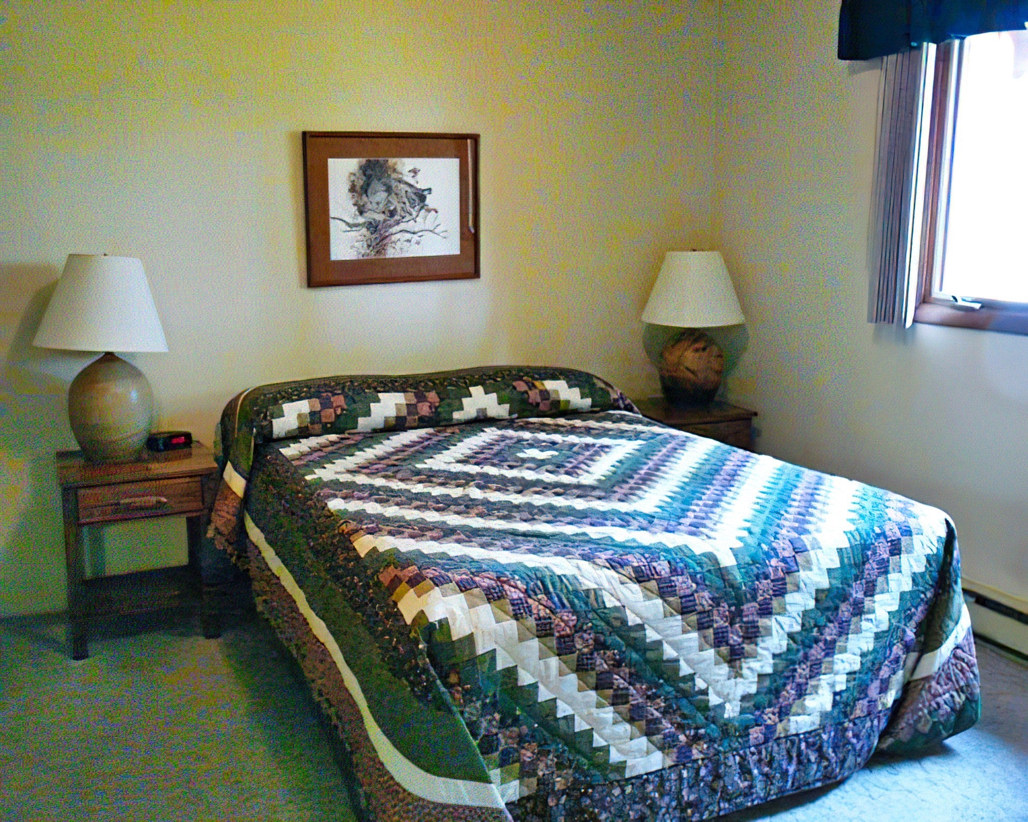 Arrowhead Condominiums - Image 11