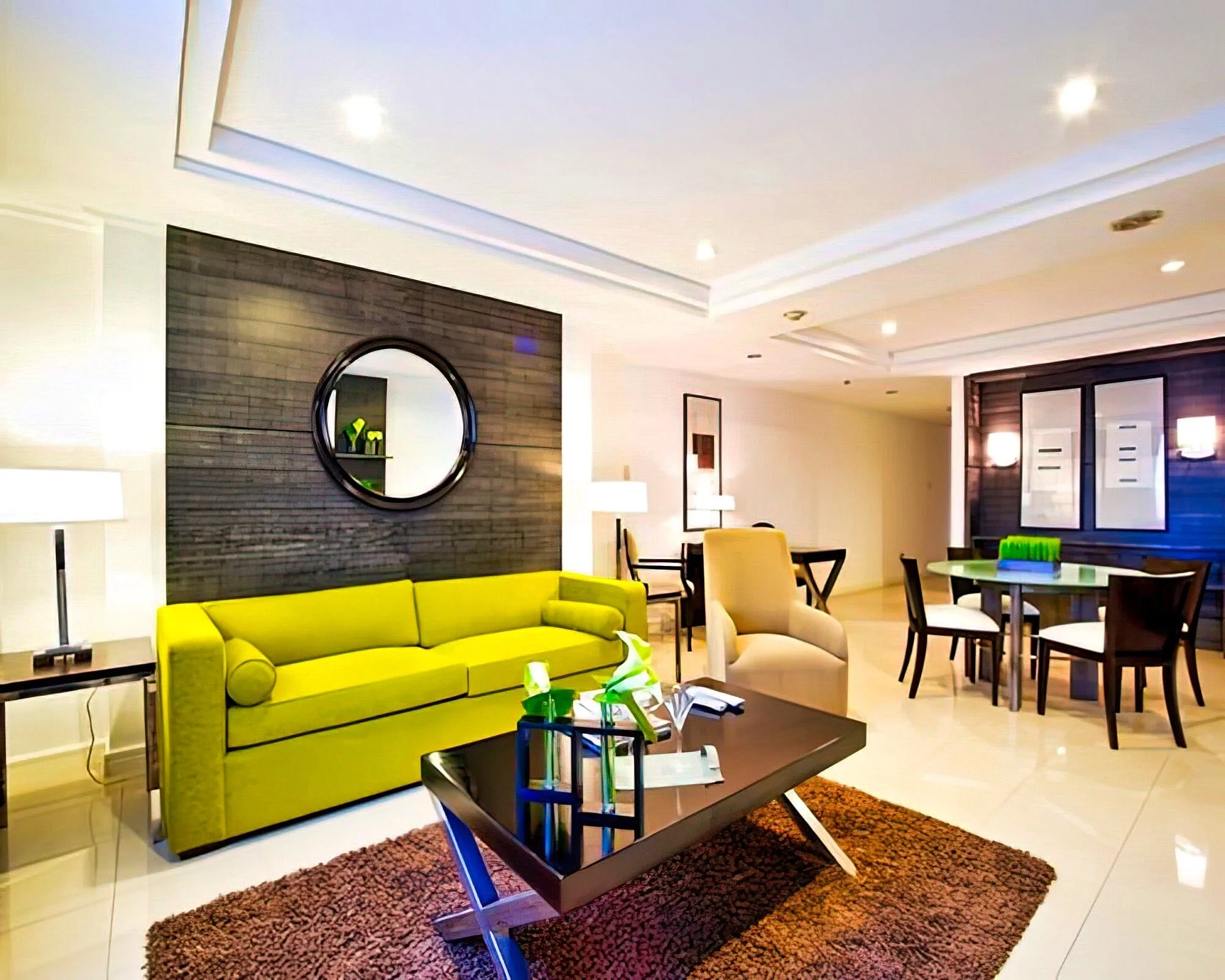 Astoria Plaza Suites - Image 3