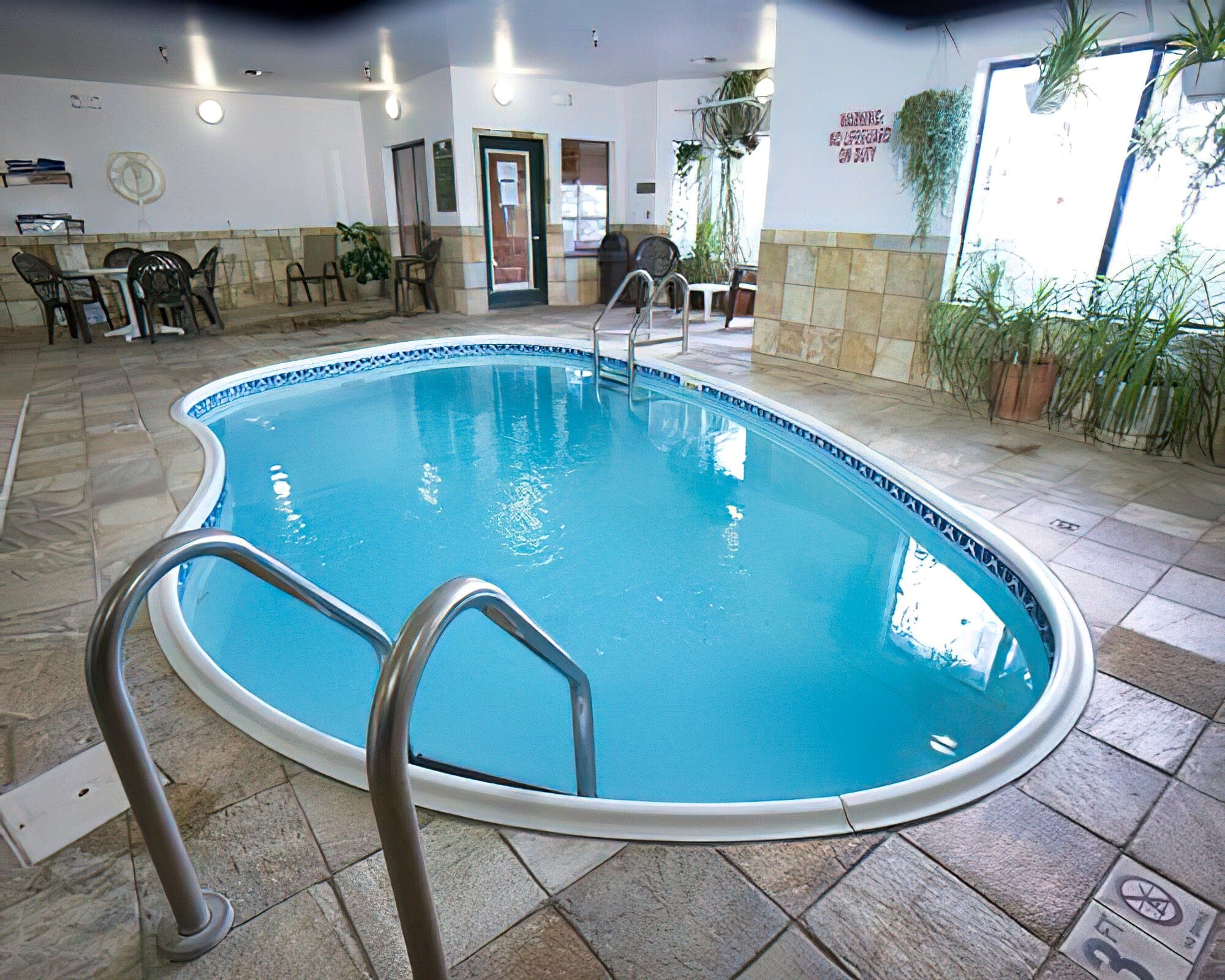 Barefoot Resort - Image 2