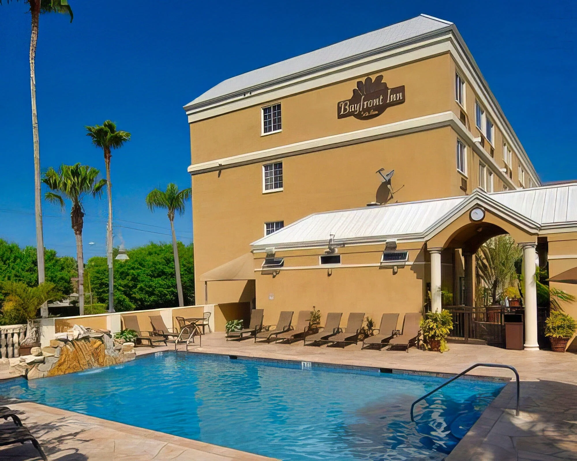 Bayfront Inn 5th Ave Naples Downtown Hotel - Image 29