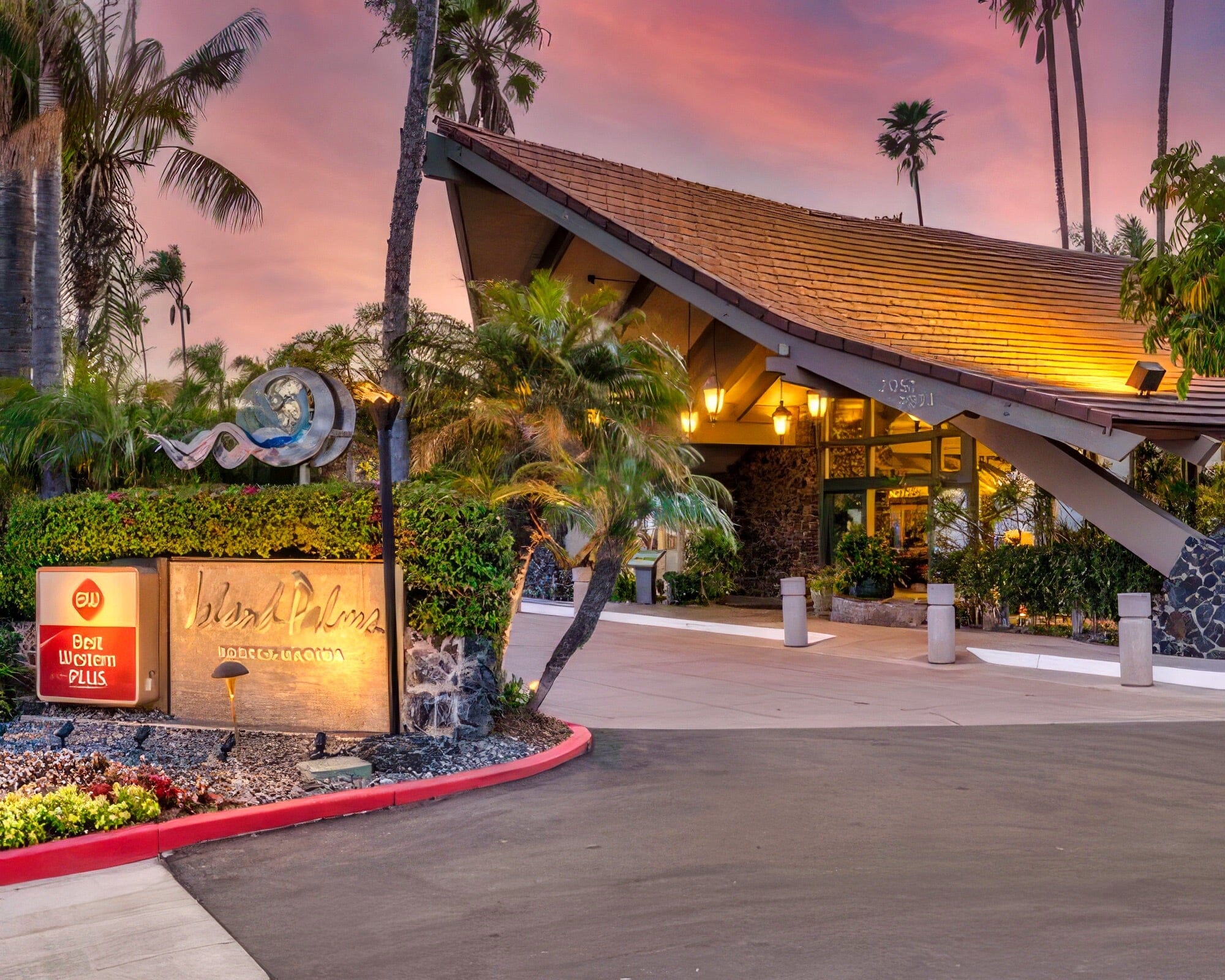 Best Western Plus Island Palms Hotel & Marina - Image 2