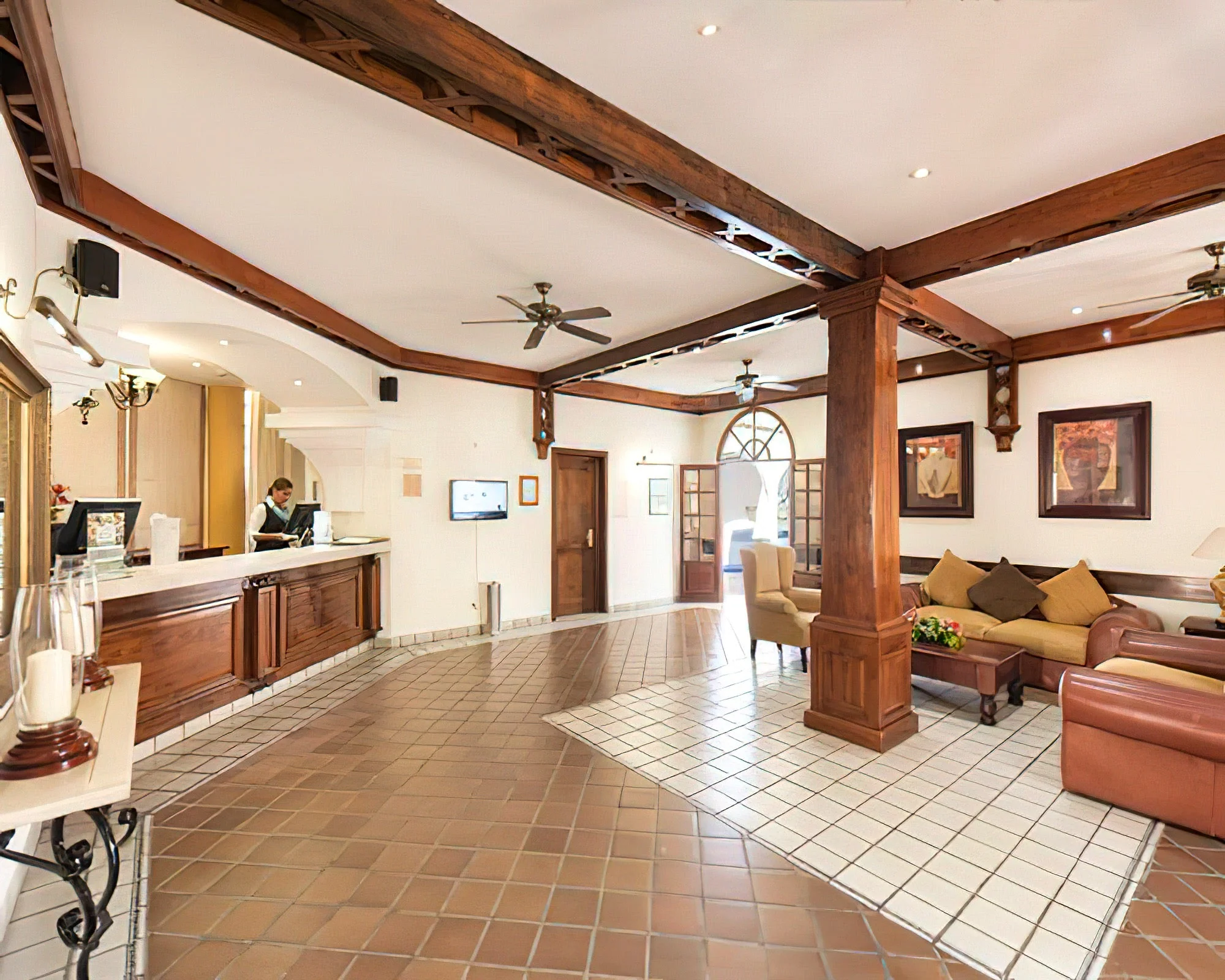 Beverly Hills Heights - Image 17
