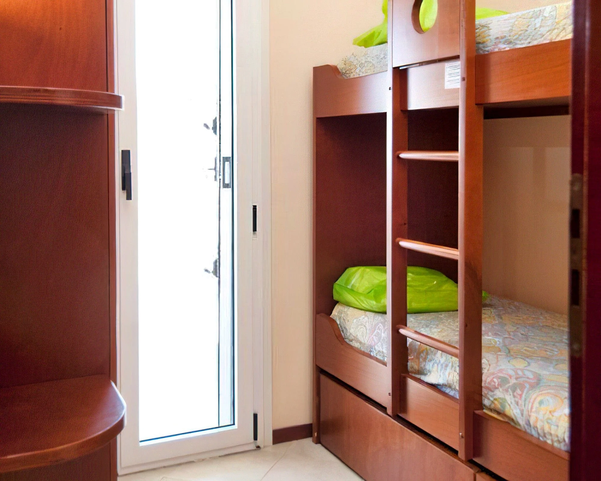 Blue Marine Residence - Image 14