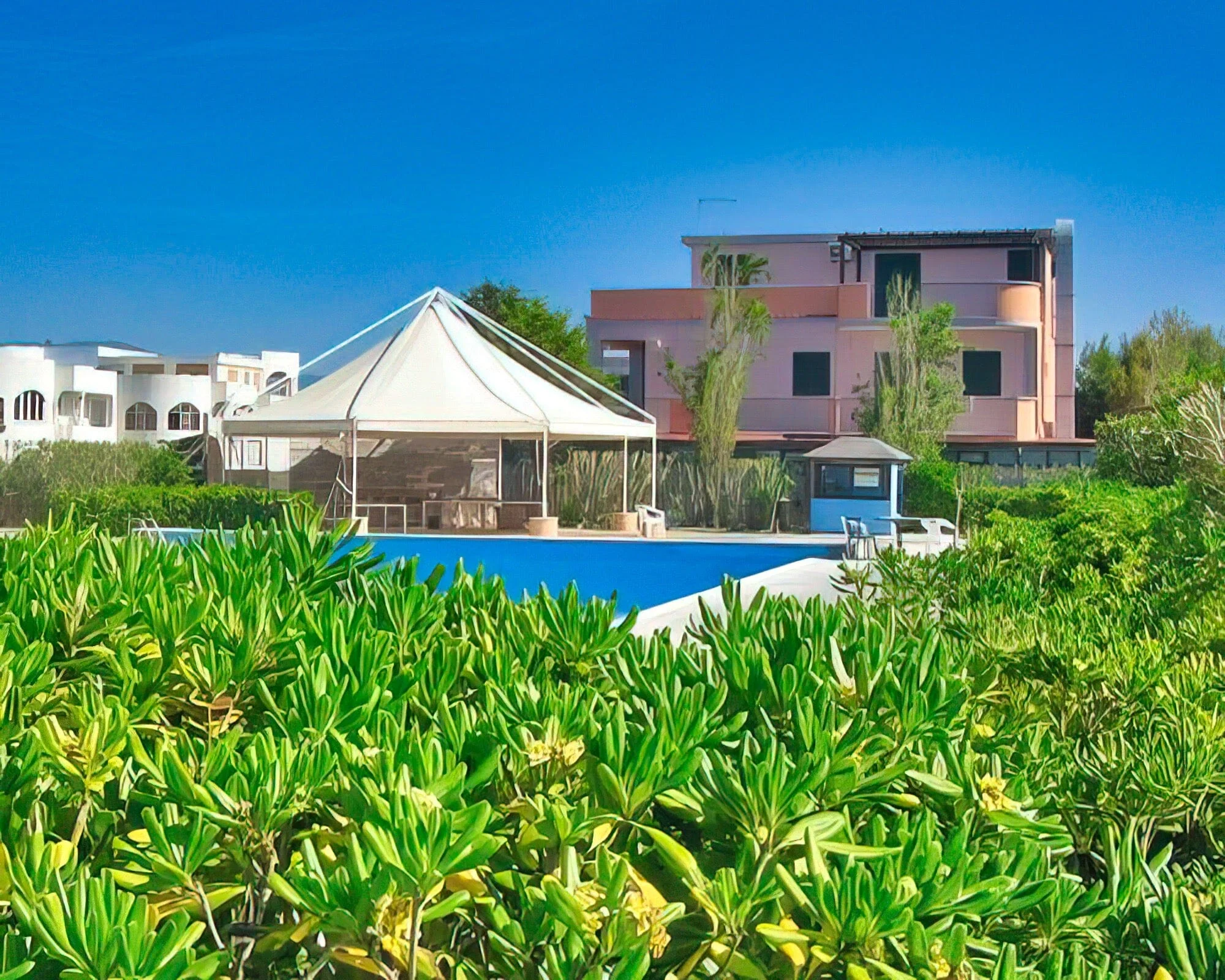 Blue Marine Residence - Image 3