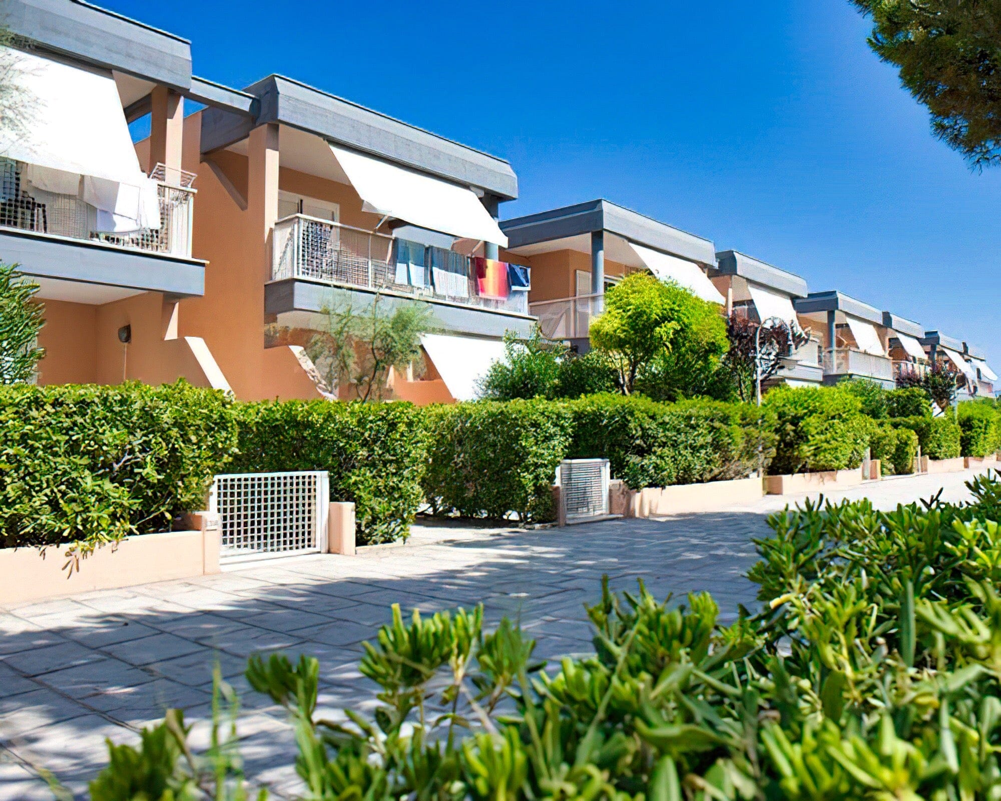 Blue Marine Residence - Image 4
