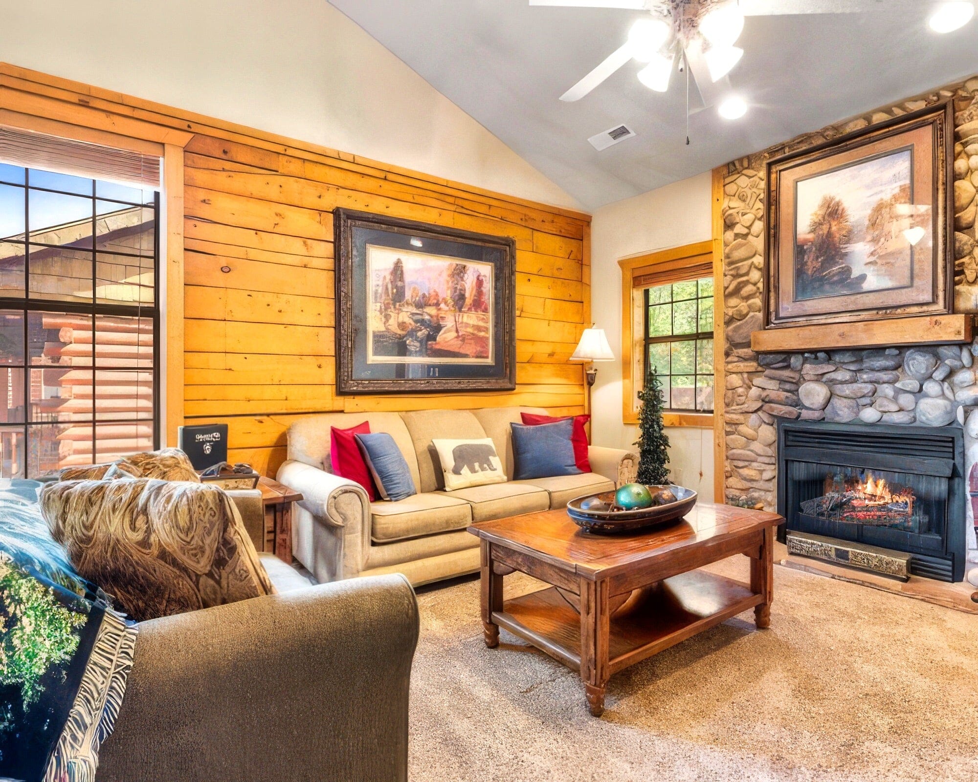 Cabins at Grand Mountain by Thousand Hills Vacations - Image 10