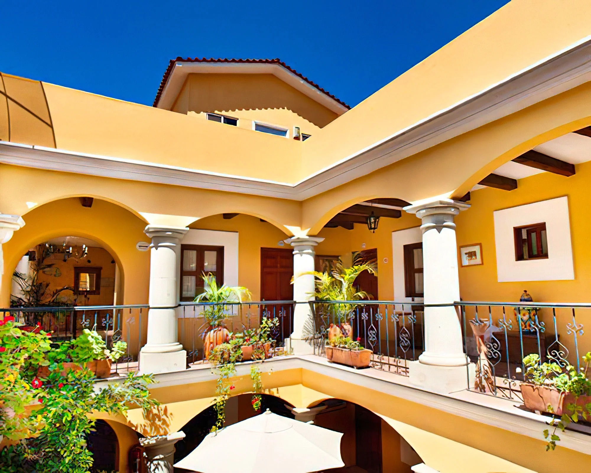 Casa Divina