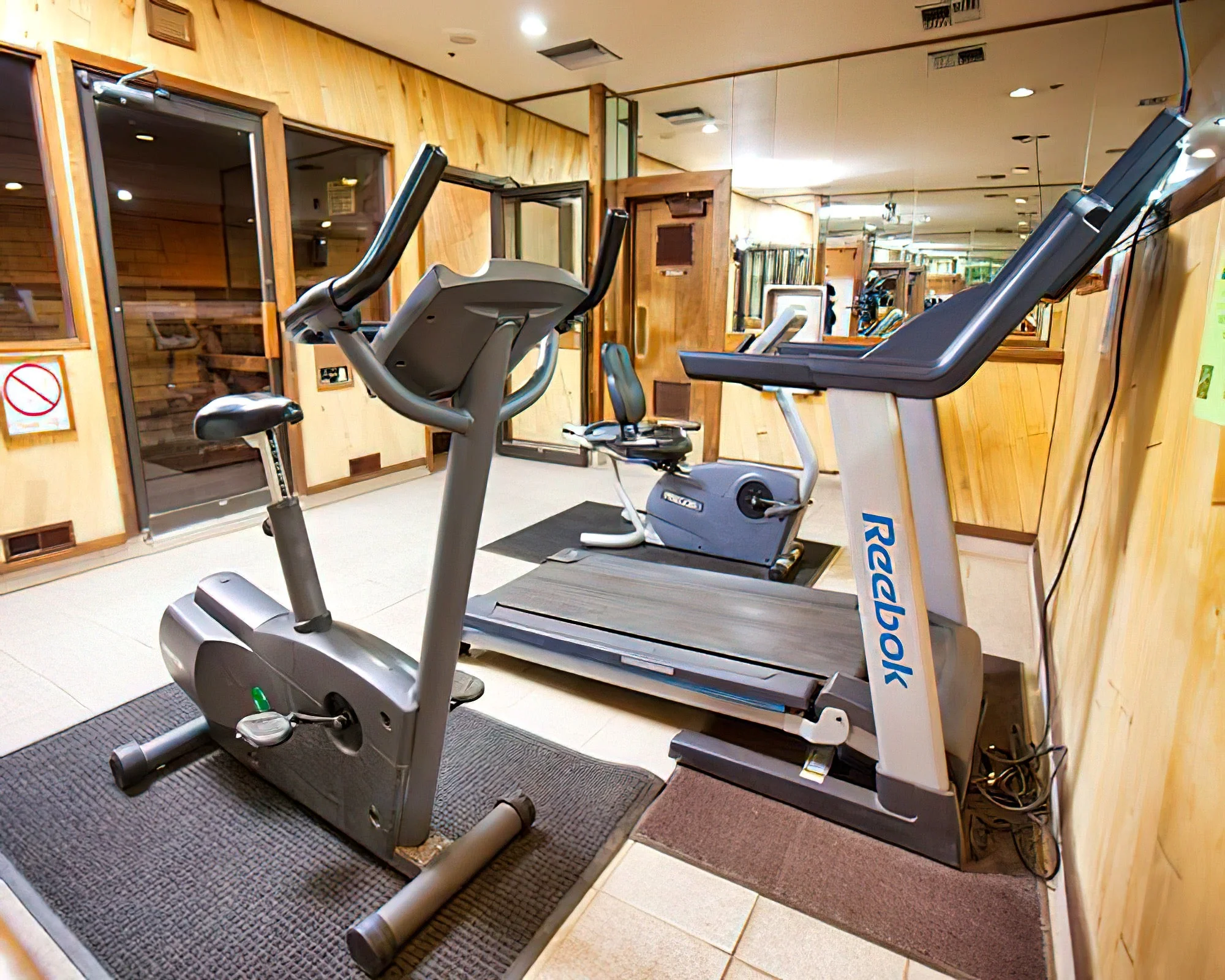 Club Tahoe Resort - Image 17