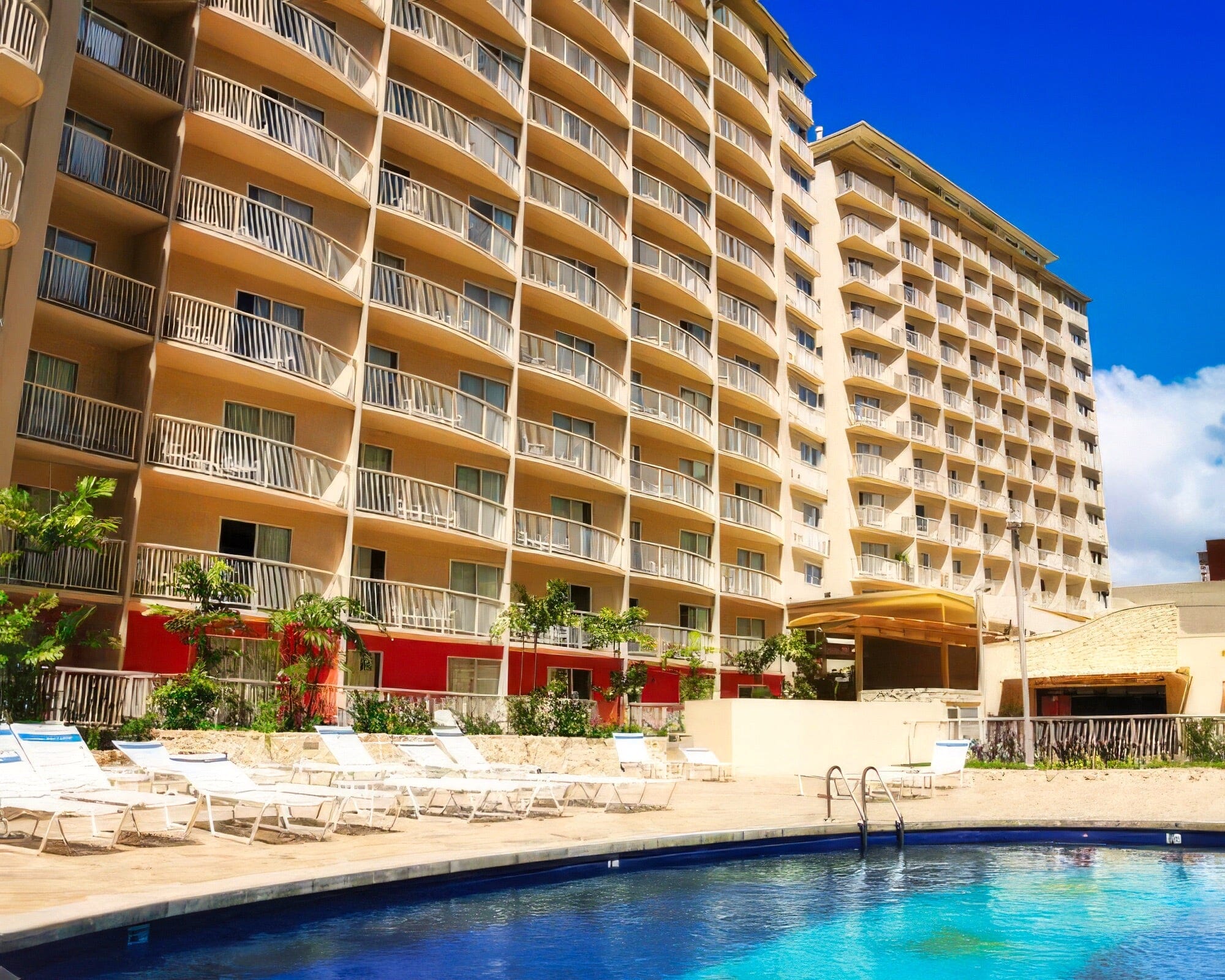 Club Wyndham at Waikiki Beach Walk - Image 12