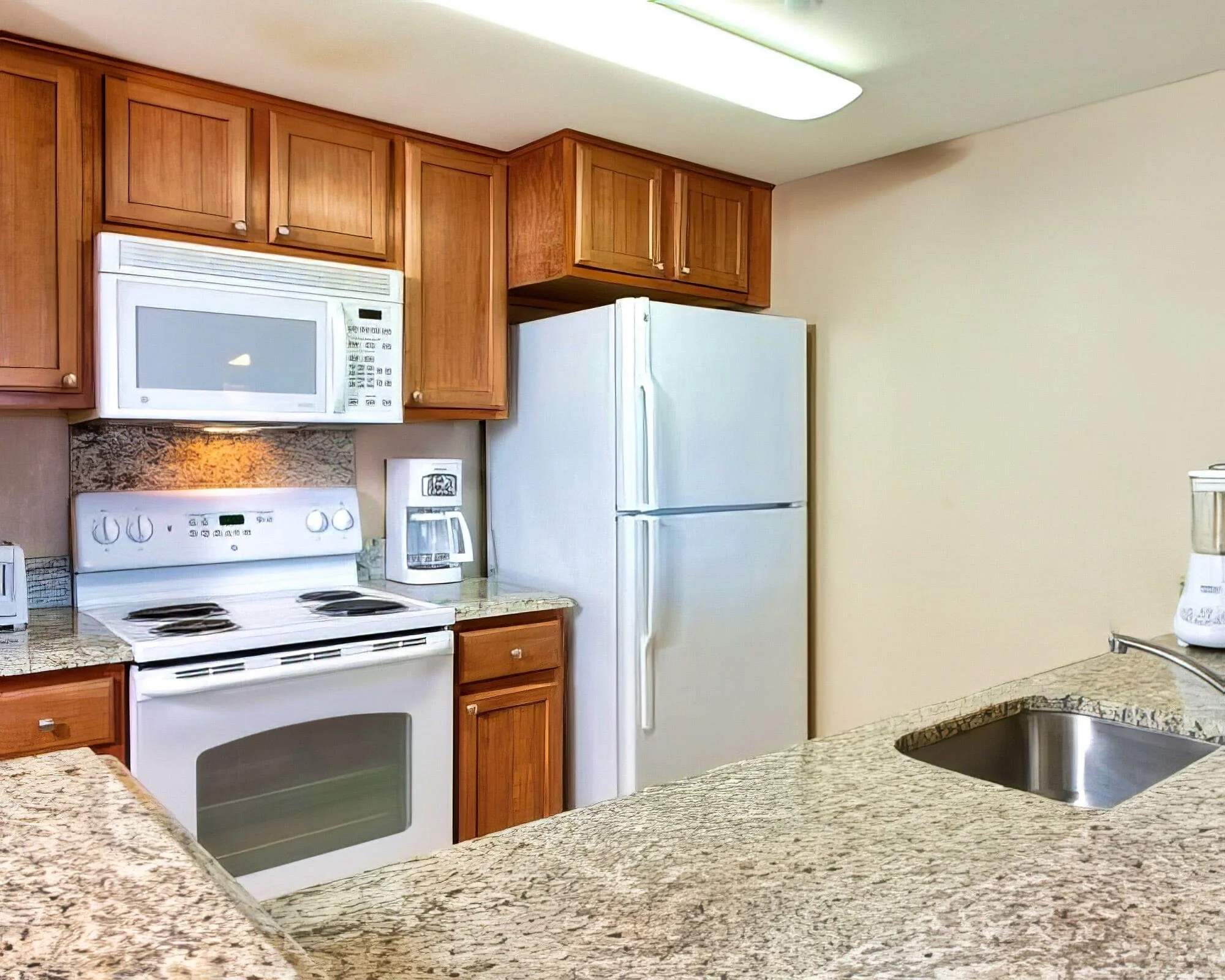 Club Wyndham at Waikiki Beach Walk - Image 2
