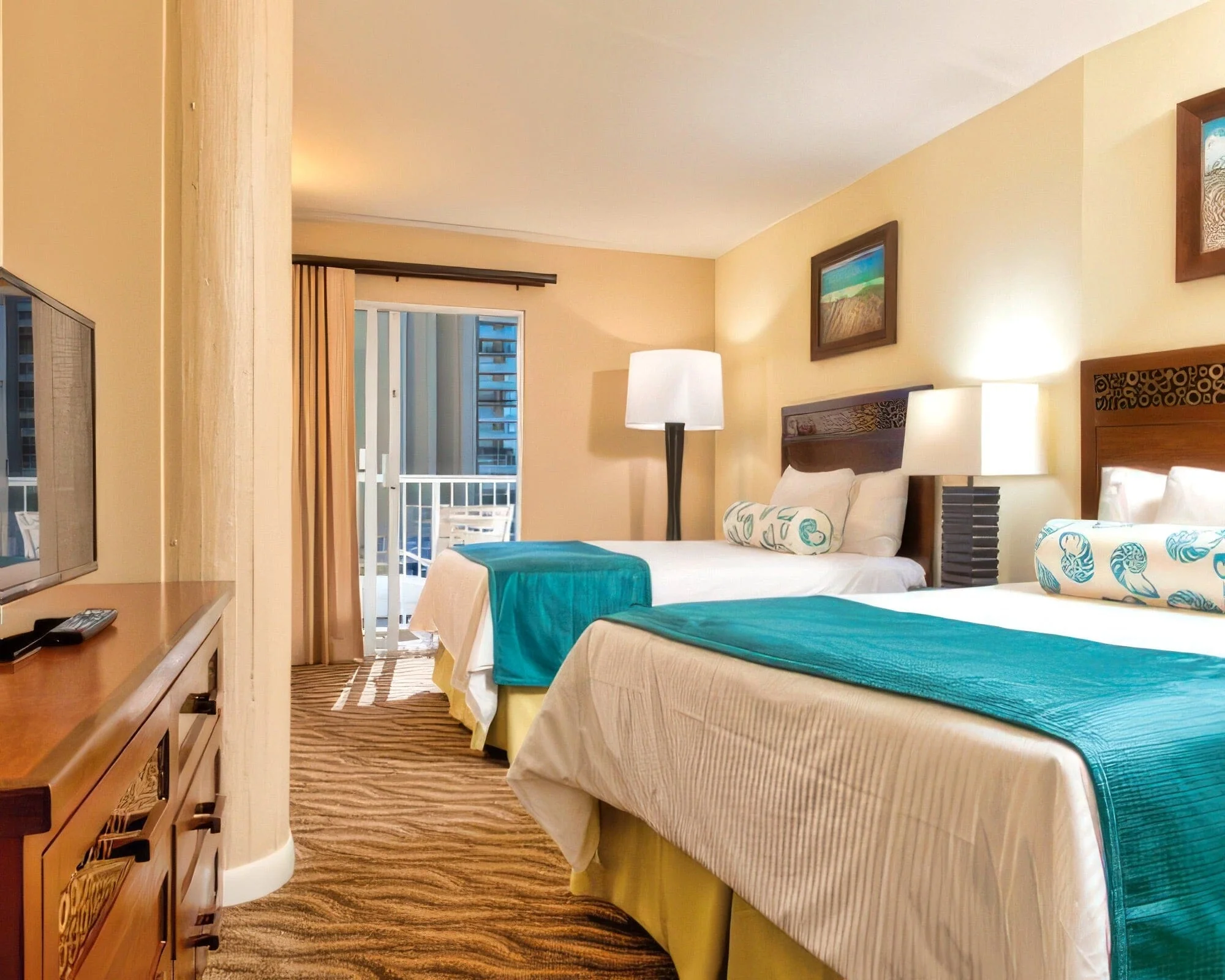 Club Wyndham at Waikiki Beach Walk - Image 3