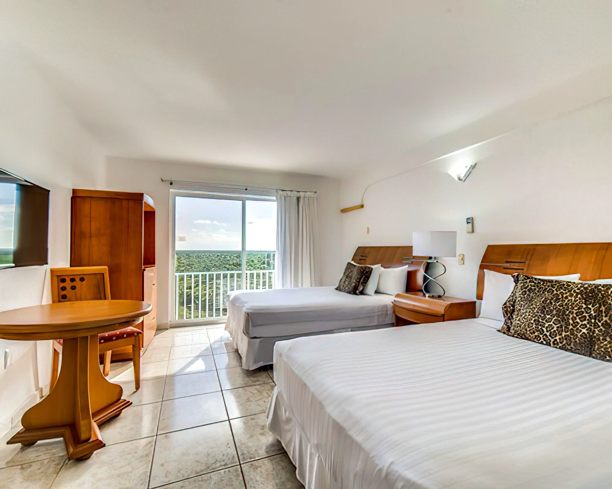 Coral Princess Hotel & Dive Resort - Image 7