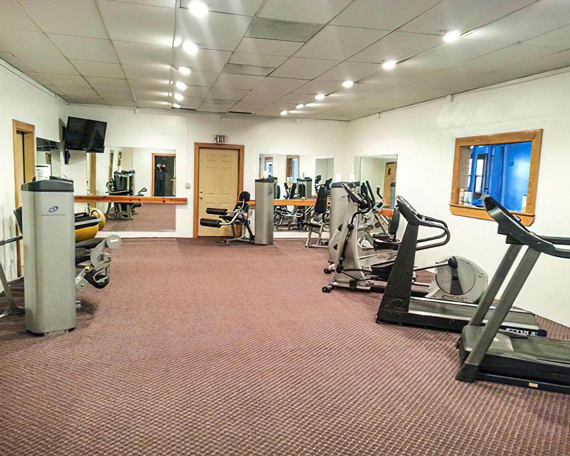 Crown Point Resort - Image 13