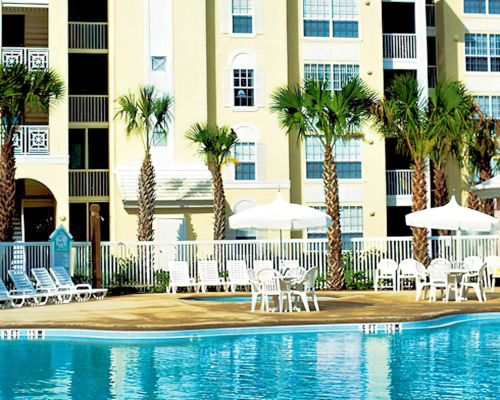 Cypress Pointe Grande Villas Resort - Image 4