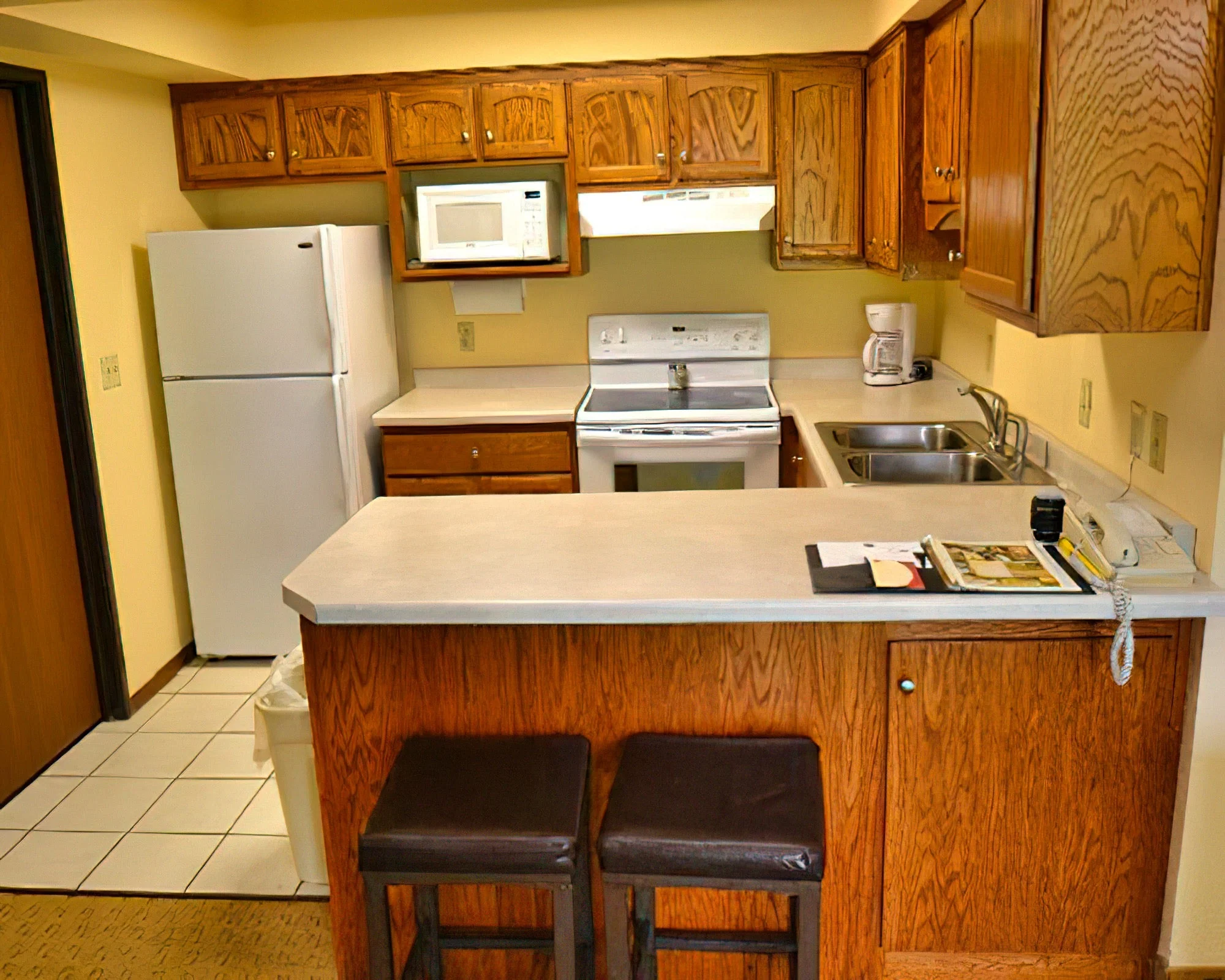 Fox Hills Resort - Image 9