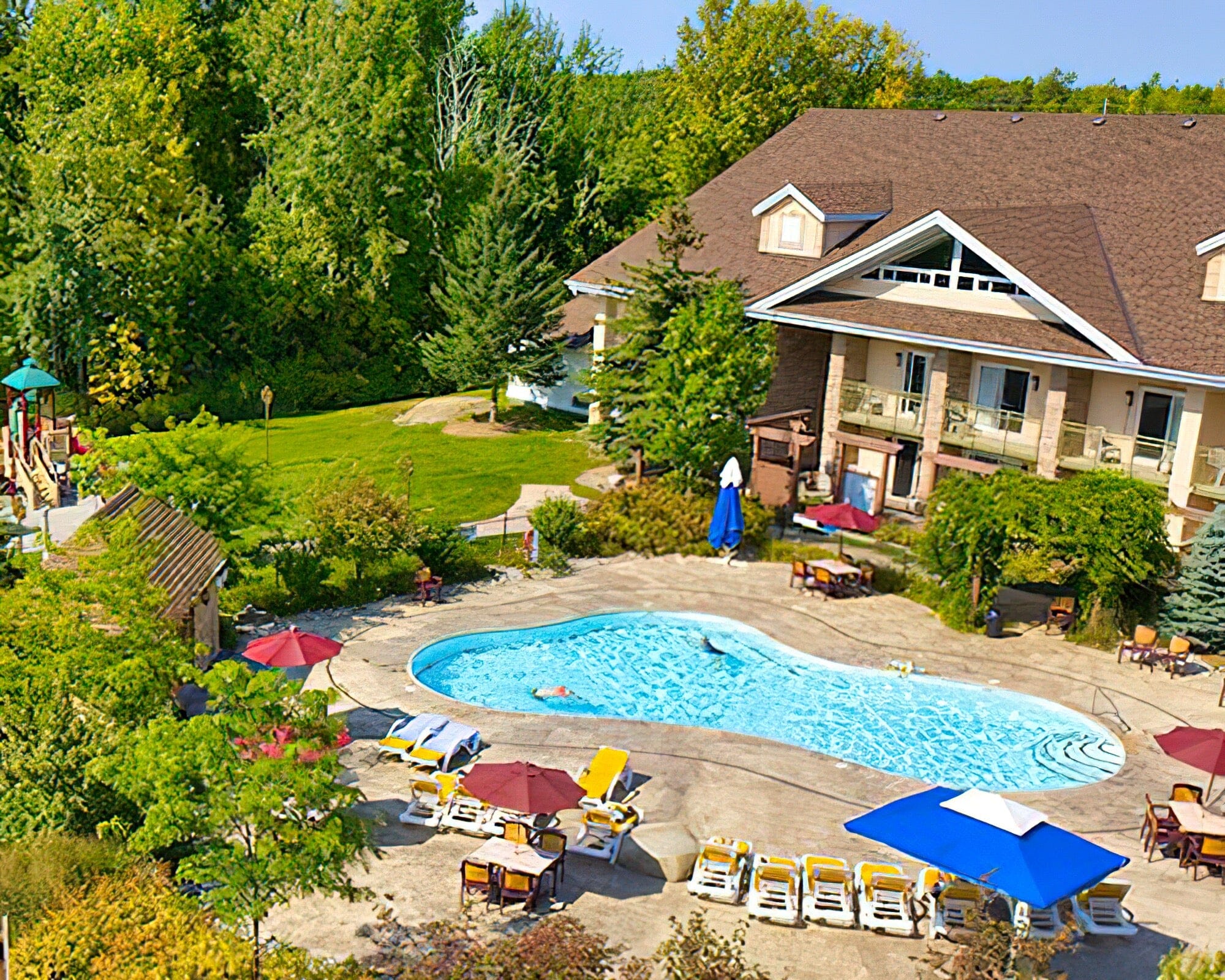 Georgian Bay Hotel - Image 11