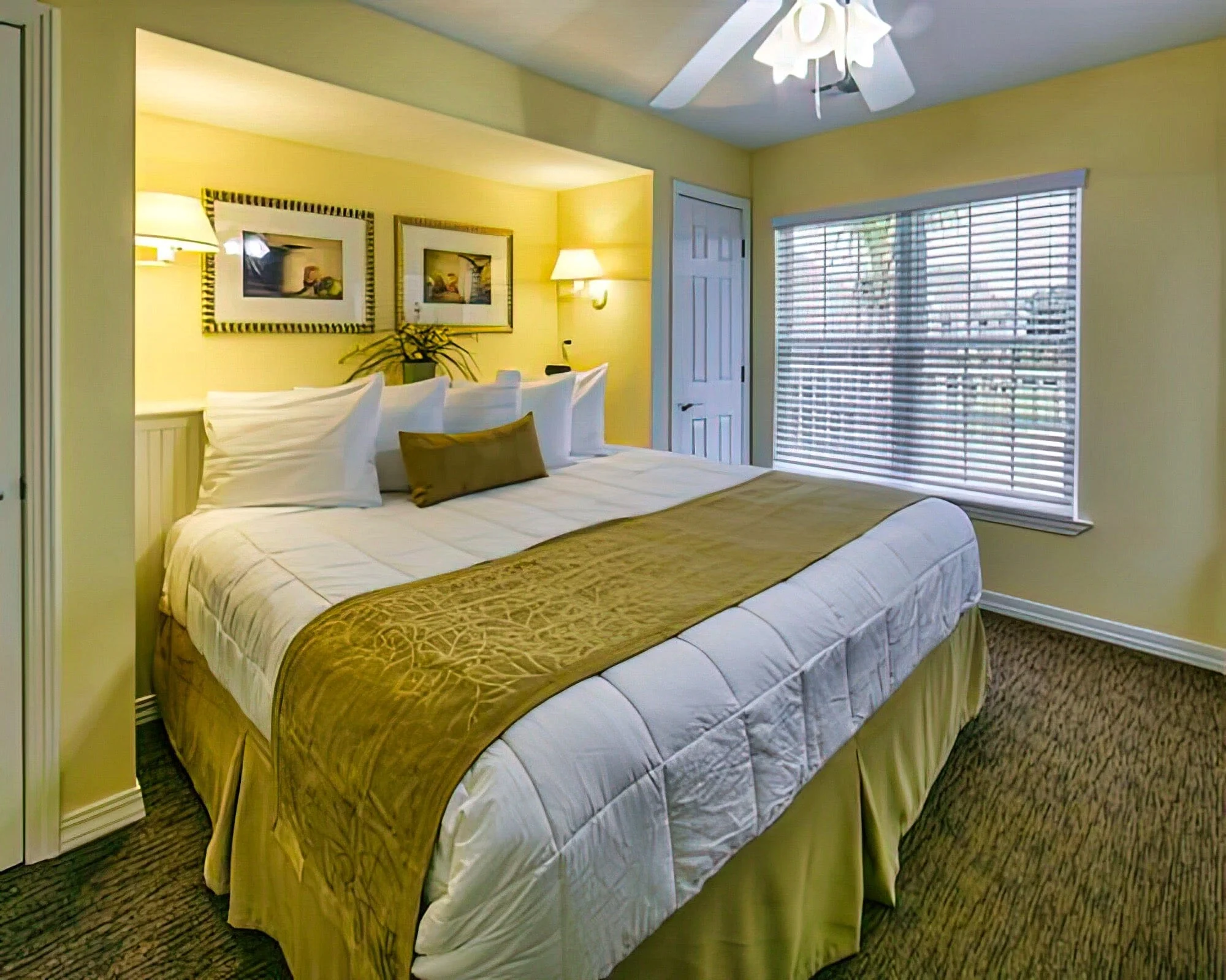 Holiday Inn Club Vacations Orlando Breeze Resort - Image 25