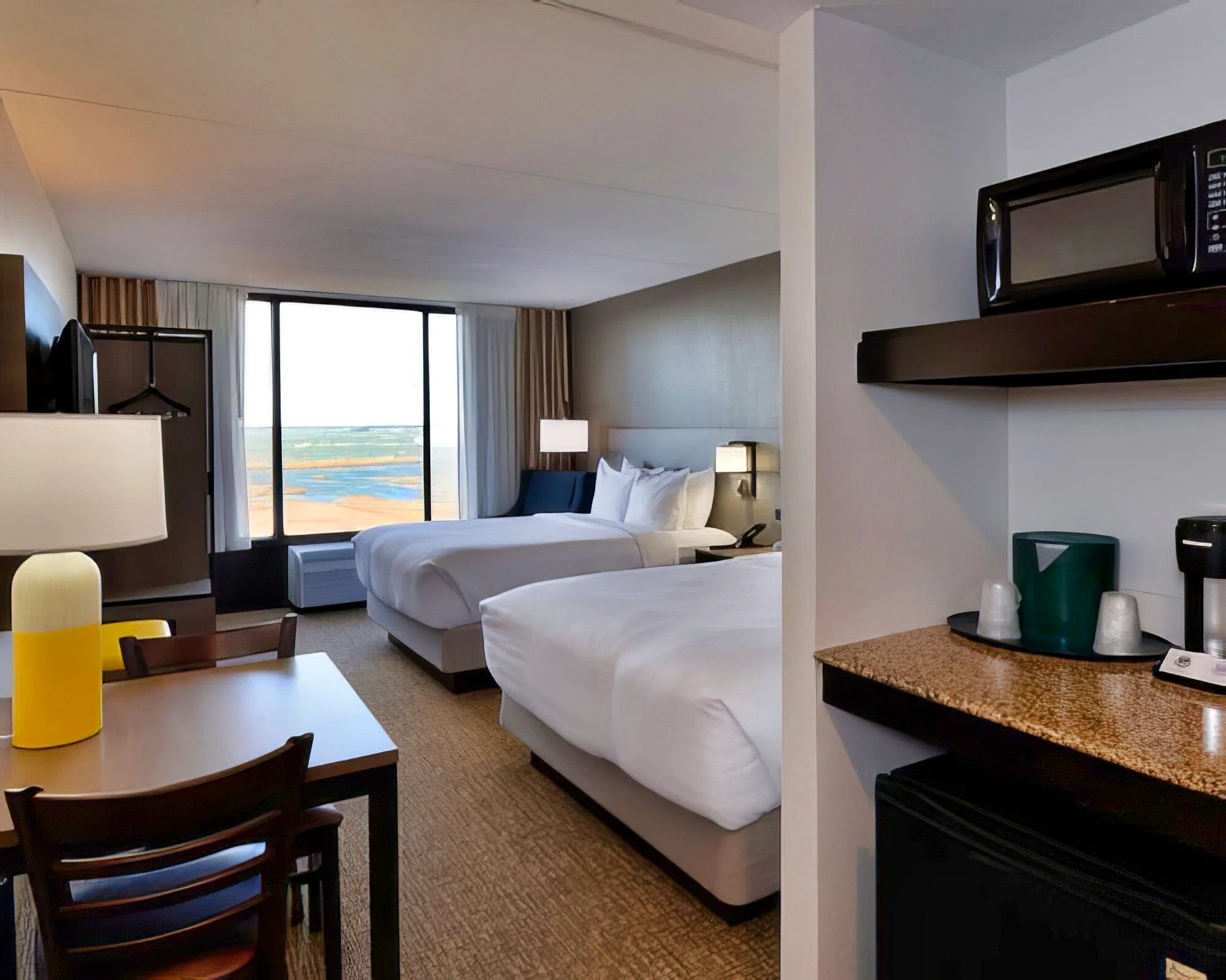 Holiday Inn Express Hotel & Suites - North - Image 7