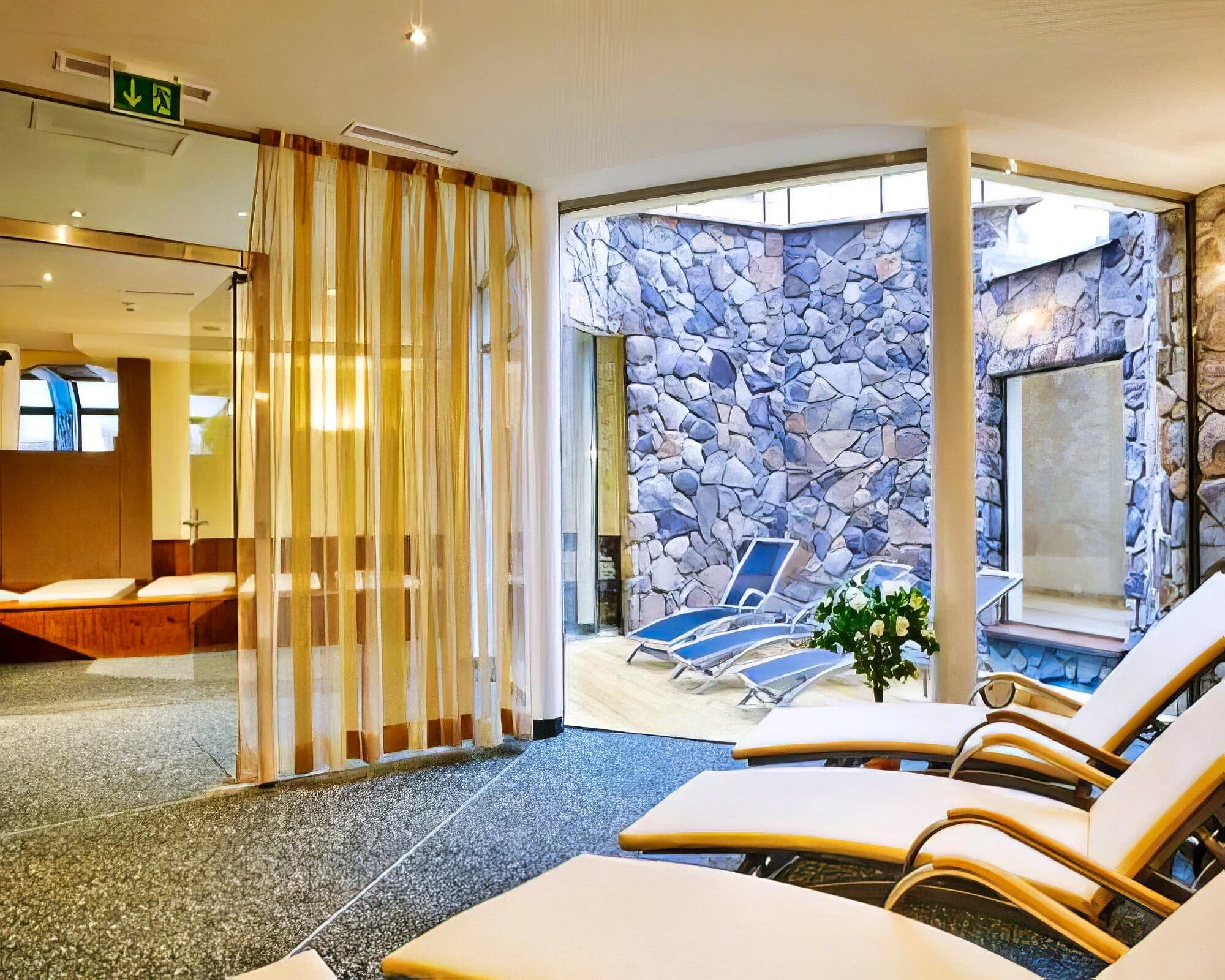 Hotel Neue Post - Image 29