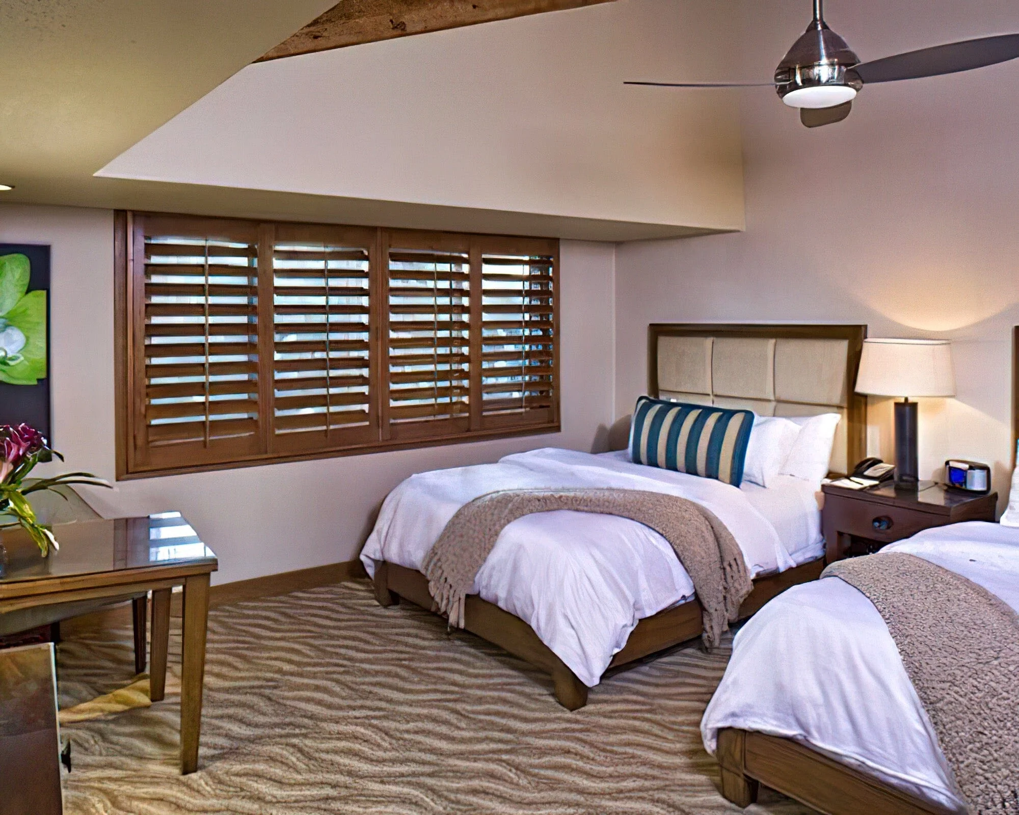 Humphrey's Half Moon Inn & Suites - Image 14