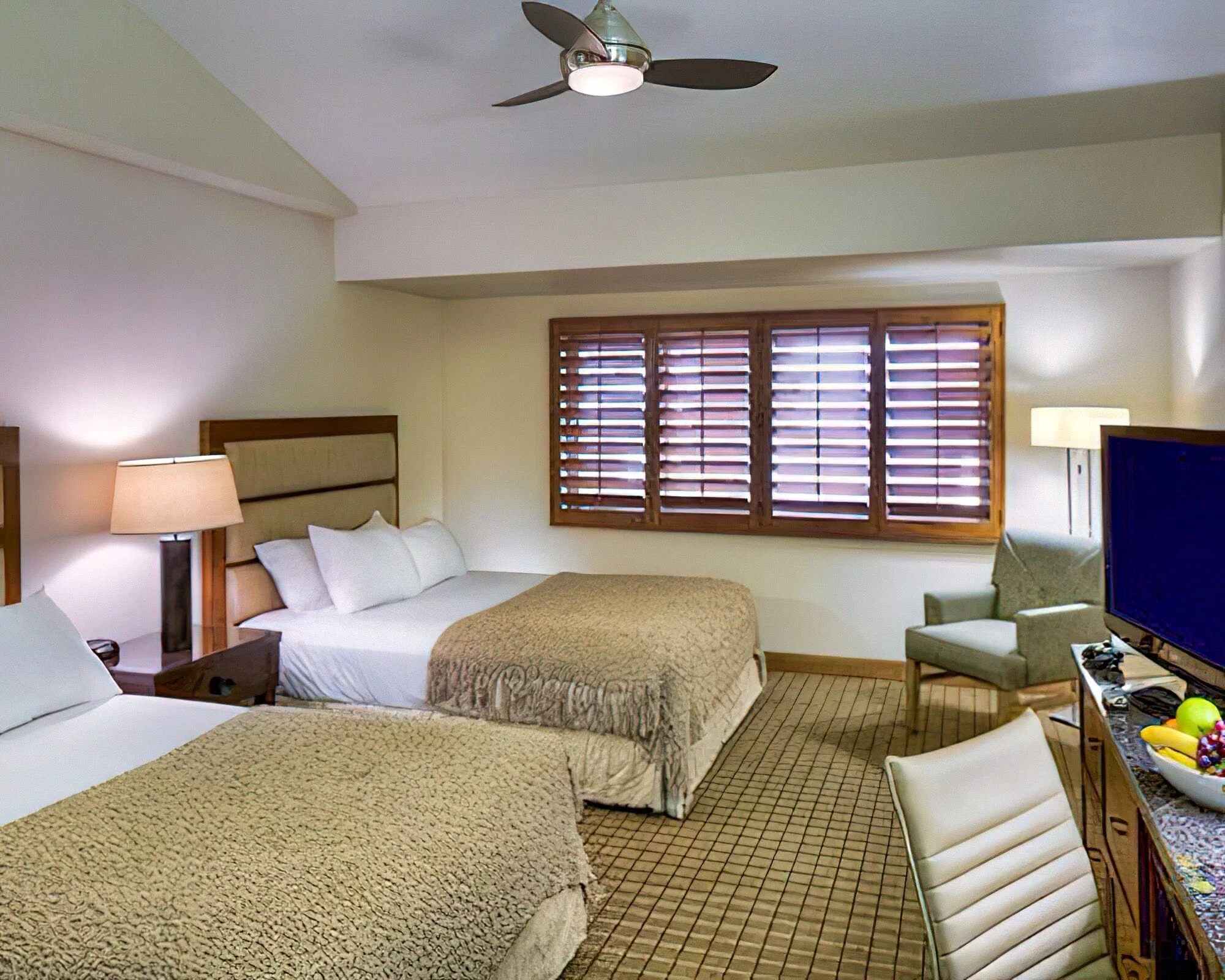 Humphrey's Half Moon Inn & Suites - Image 11
