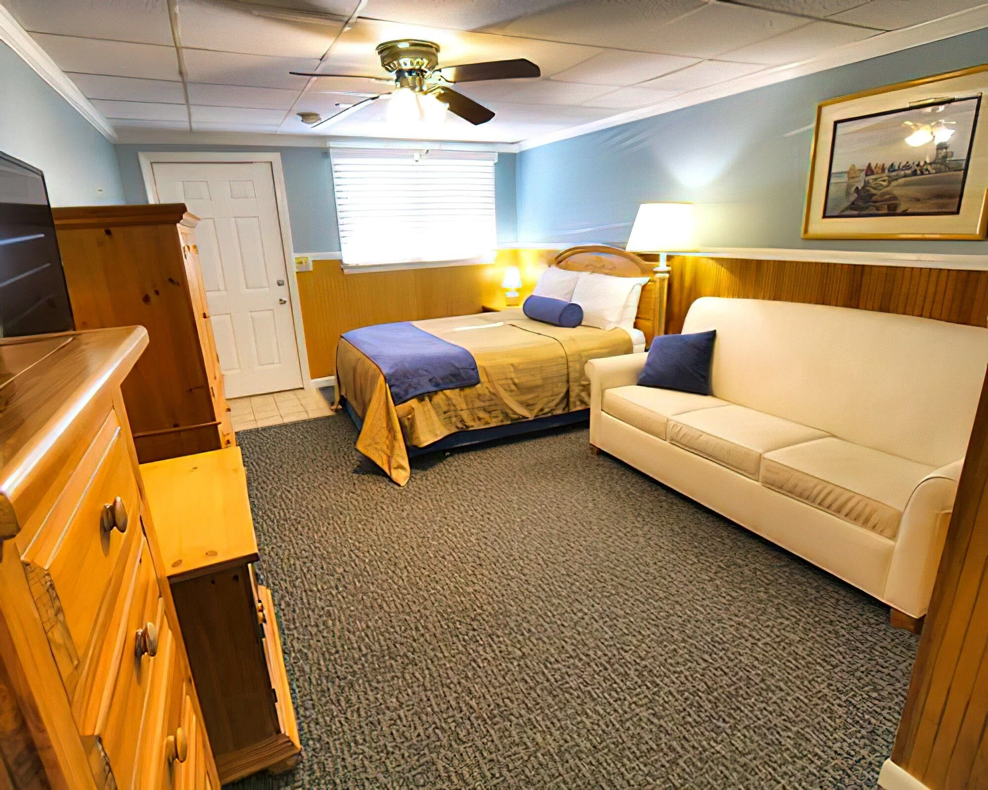 Island Manor Resort - Image 14