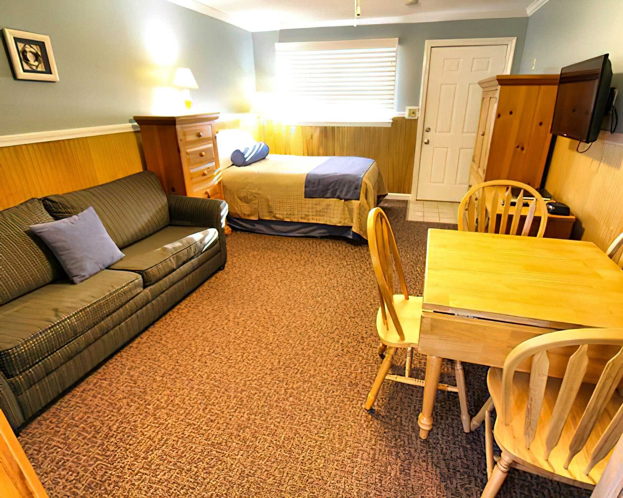 Island Manor Resort - Image 16