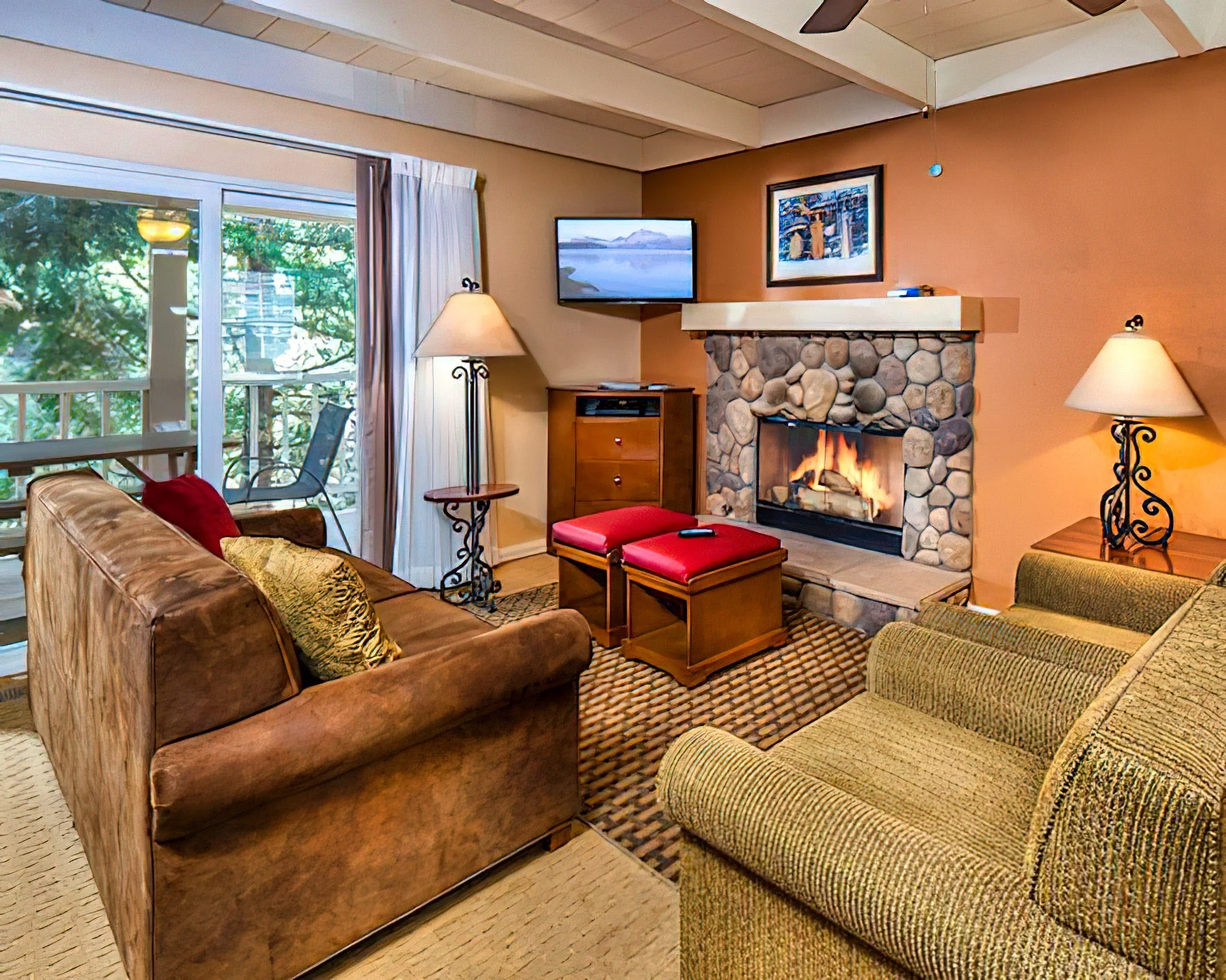 Lake Arrowhead Chalets - Image 8