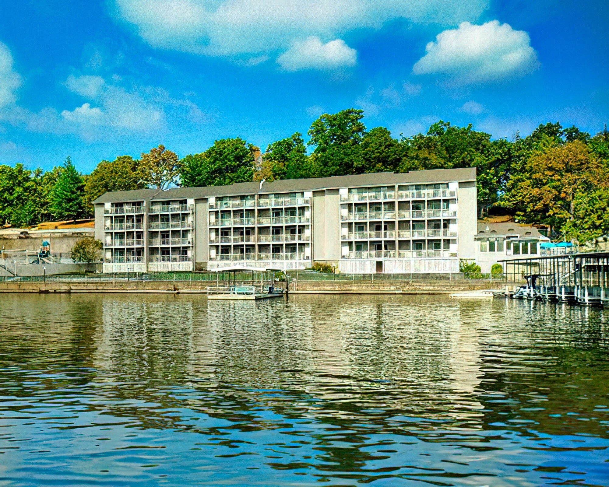 Lakewood Resort - Image 2