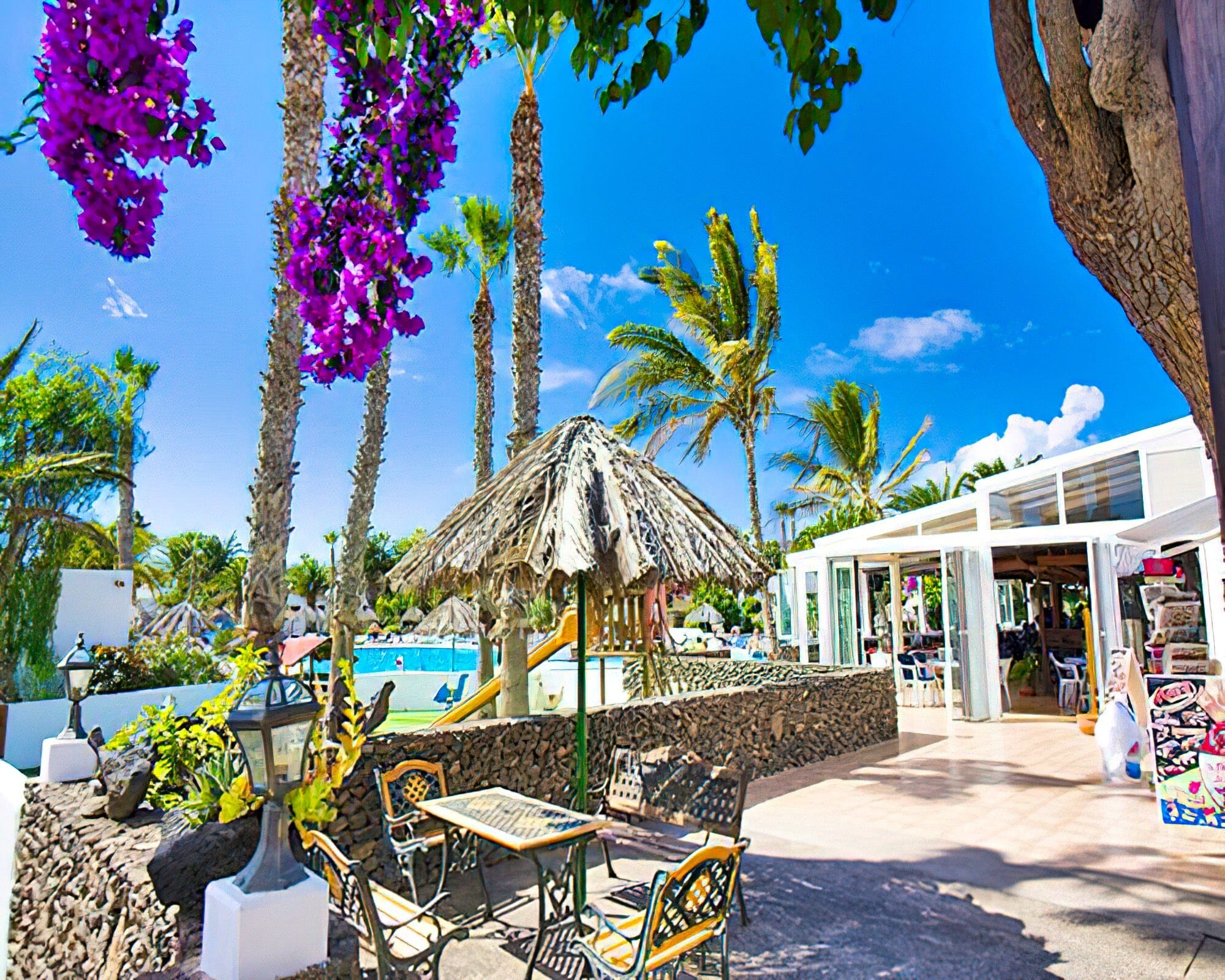 Las Brisas - Image 18