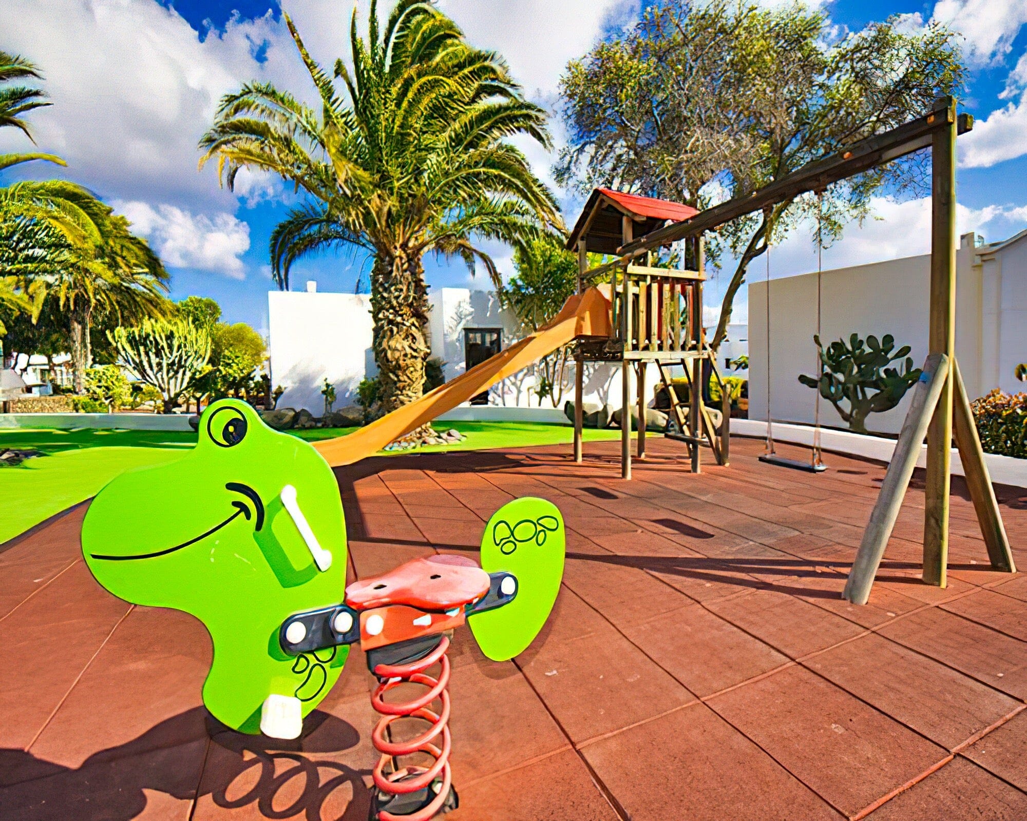 Las Casitas - Image 18
