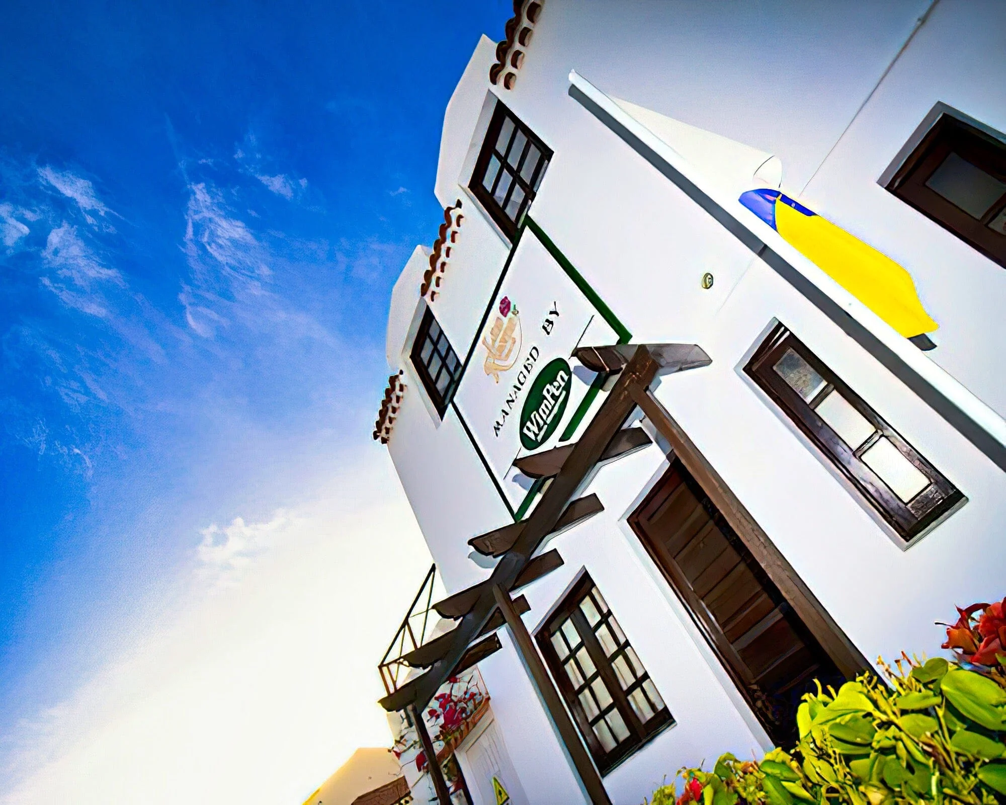 Las Rosas Resort - Image 10