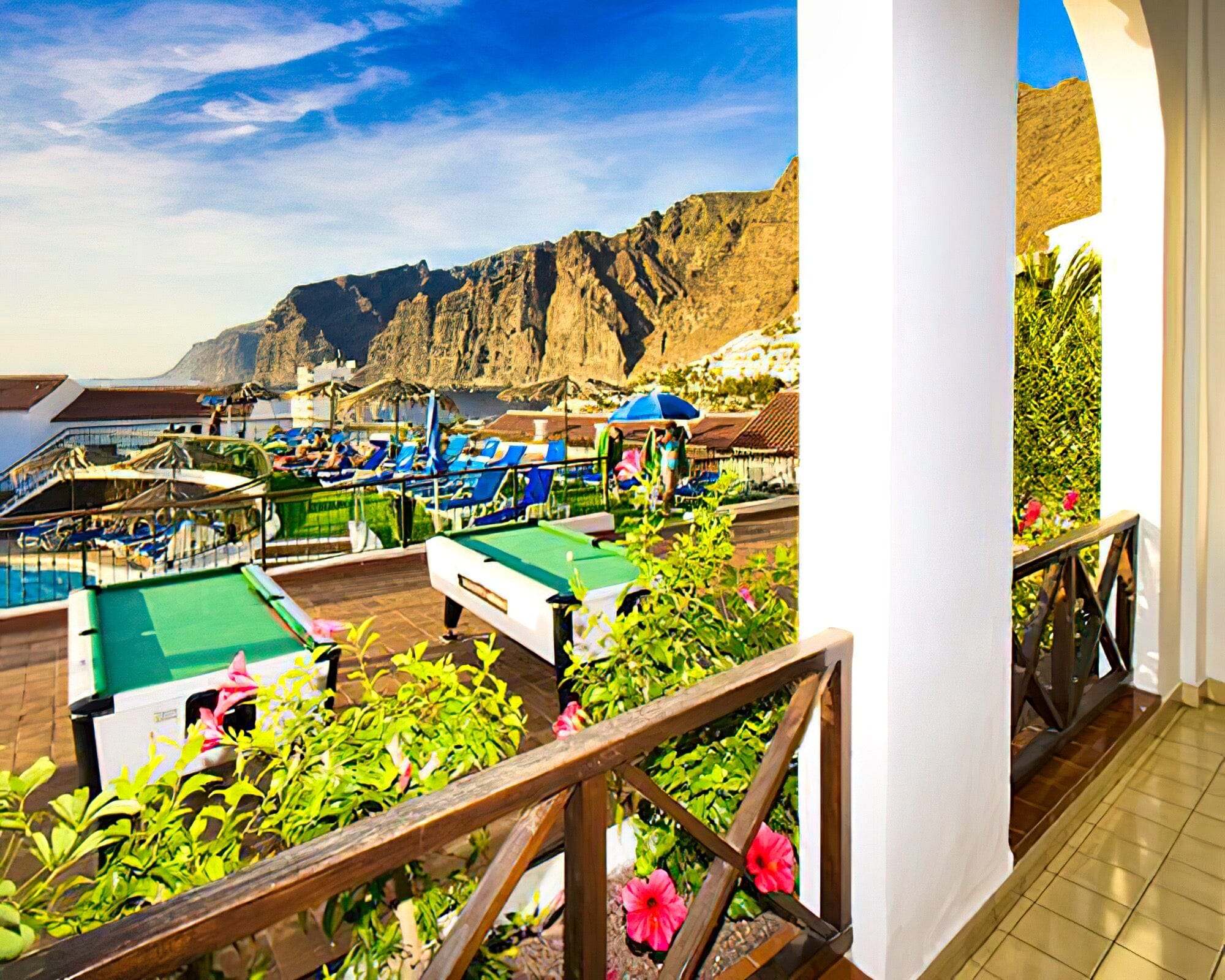 Las Rosas Resort - Image 11