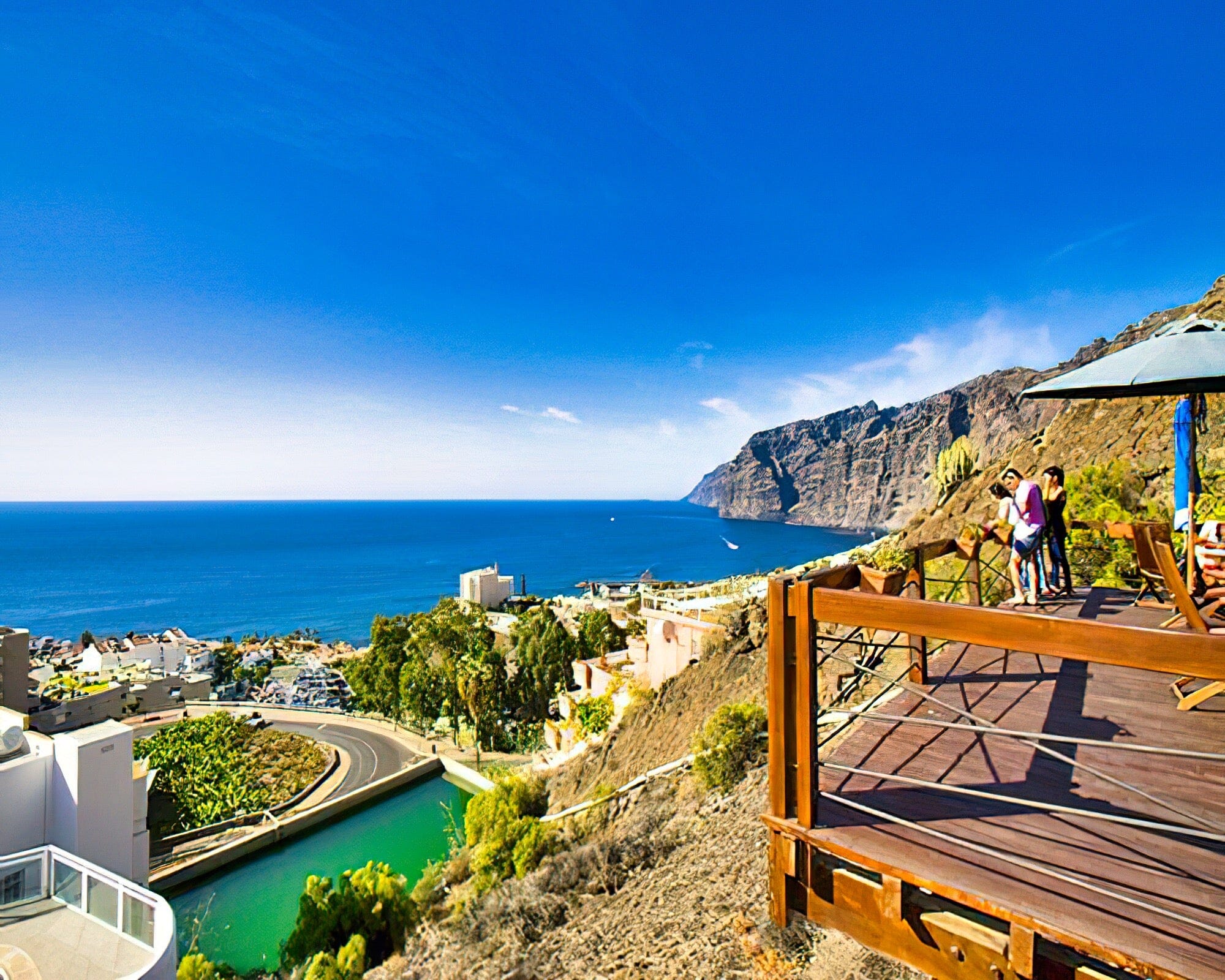 Las Rosas Resort - Image 18