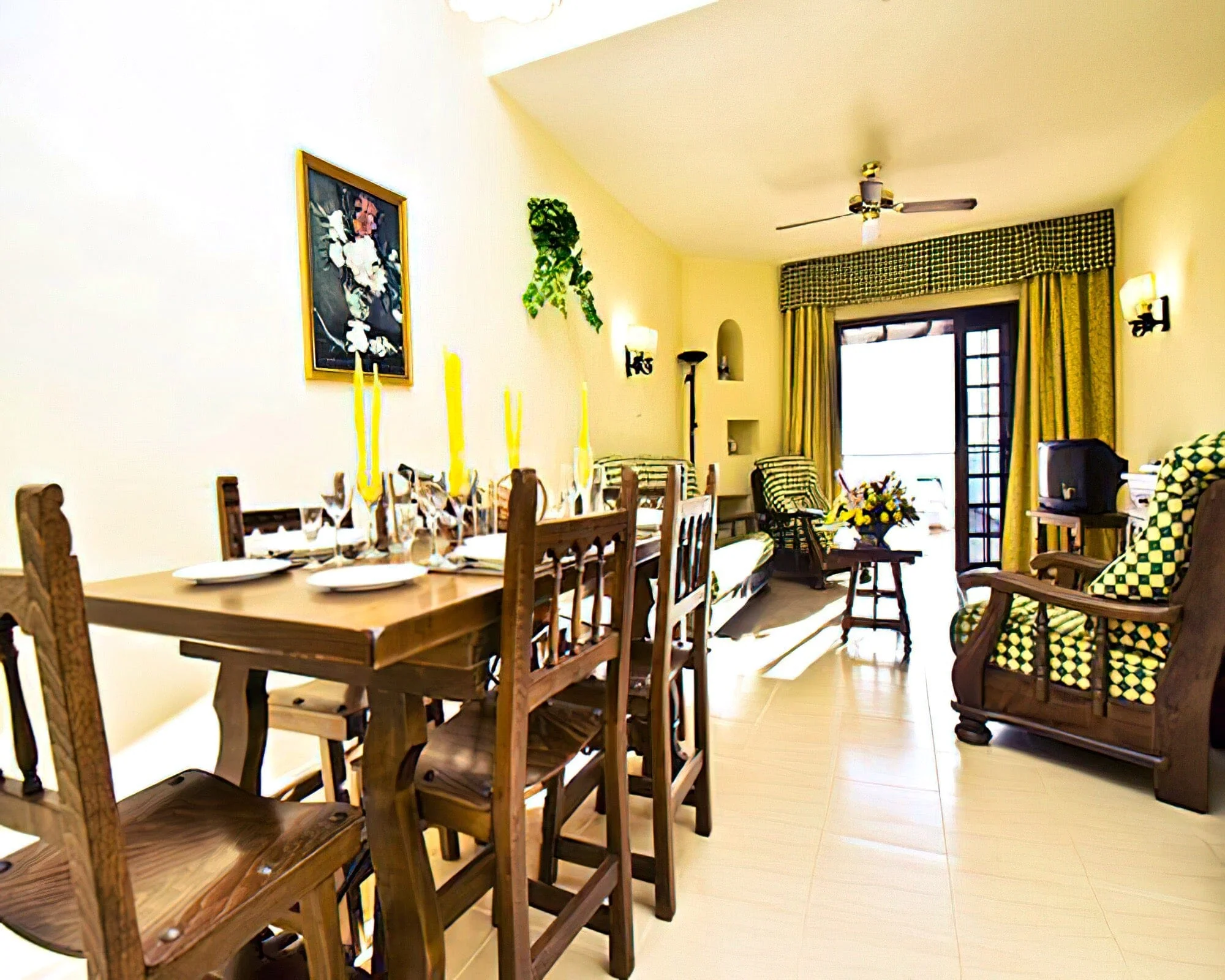 Las Rosas Resort - Image 26