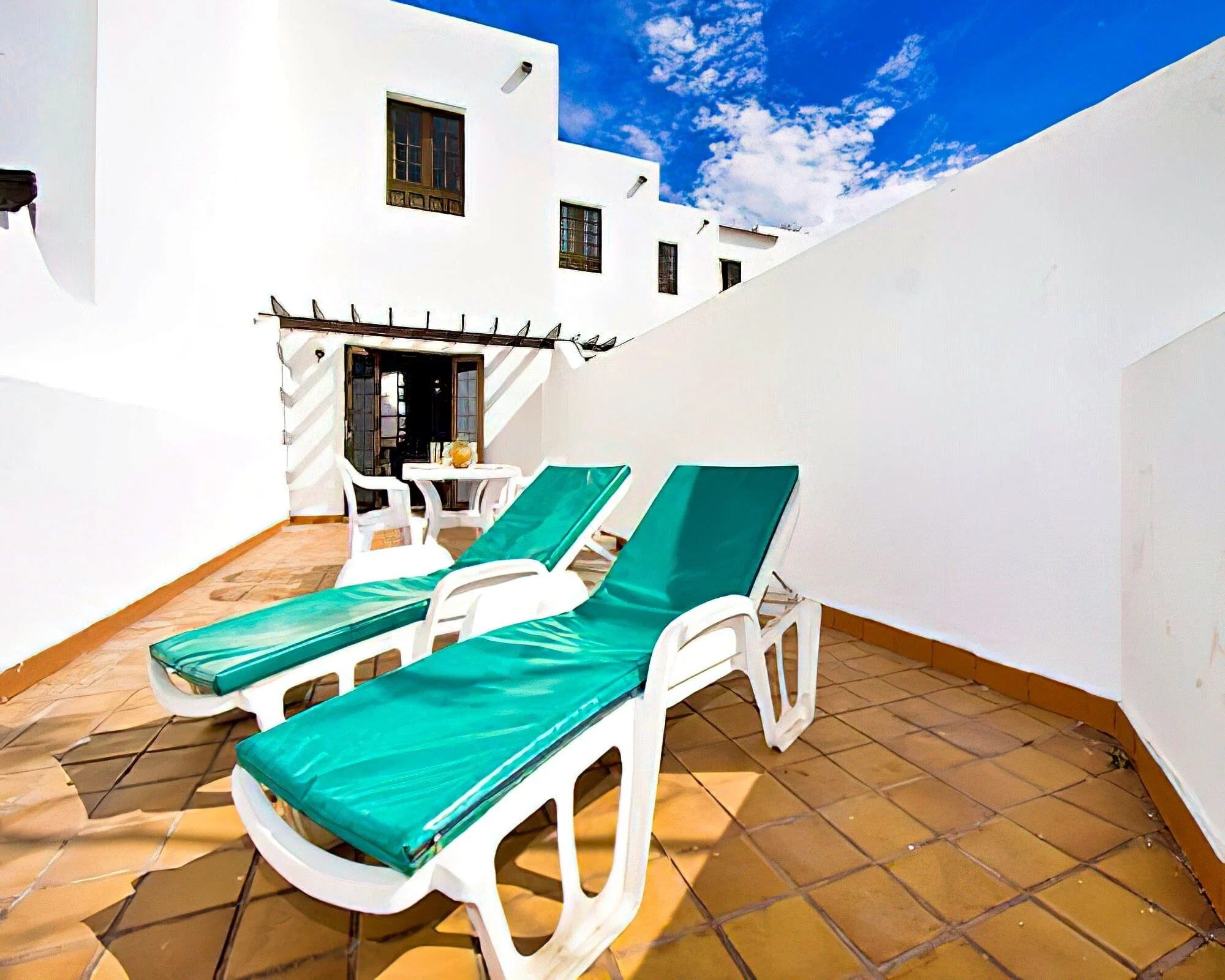 Las Rosas Resort - Image 27
