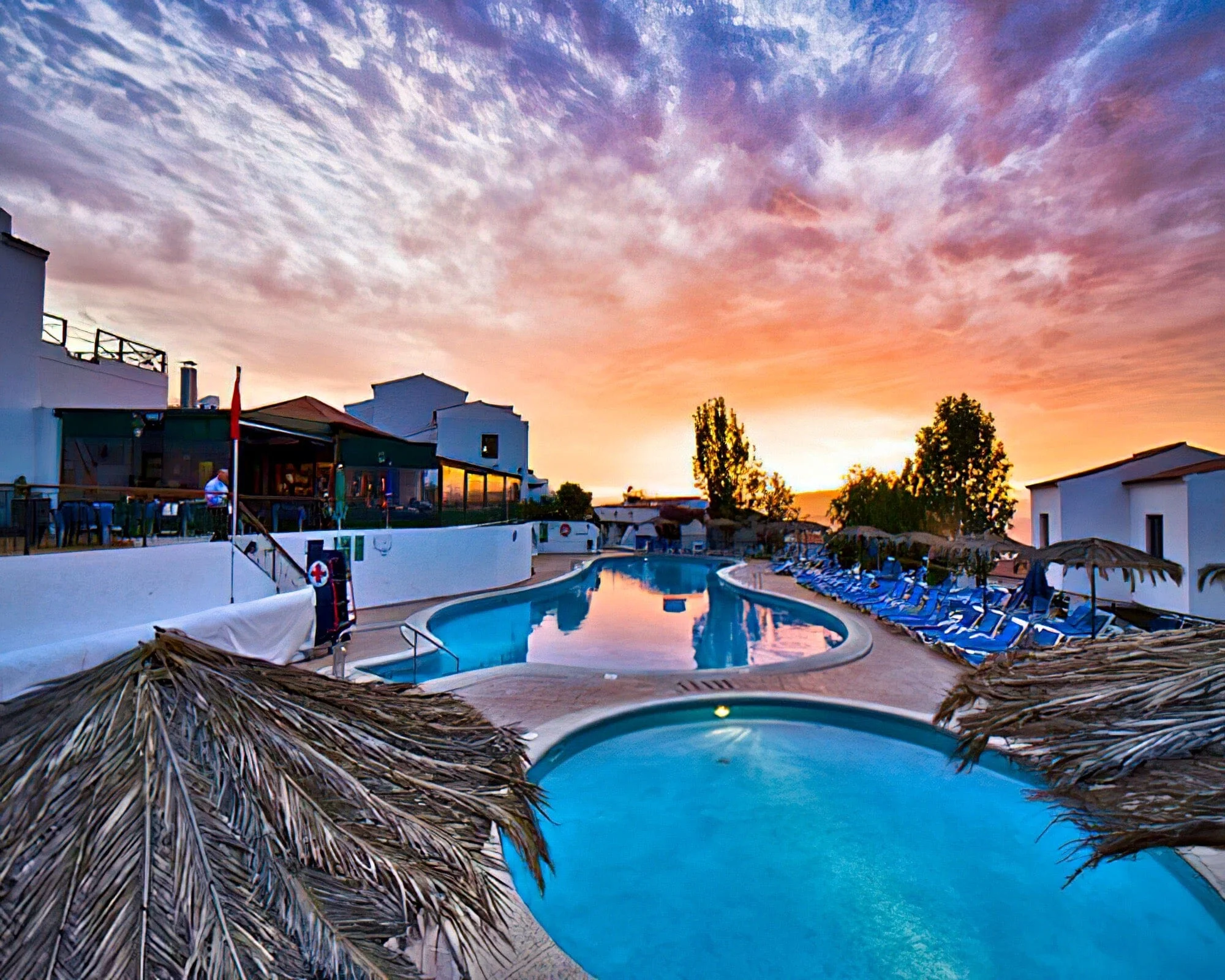 Las Rosas Resort - Image 31