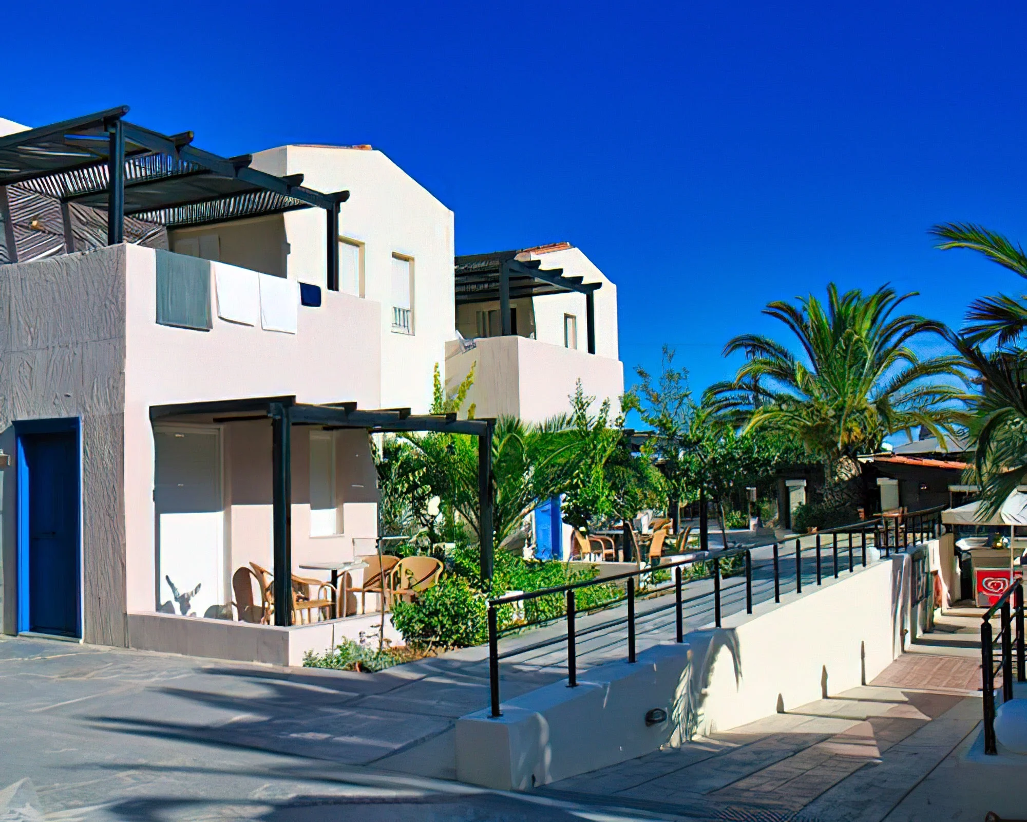 Grand Leoniki Residence - Image 3