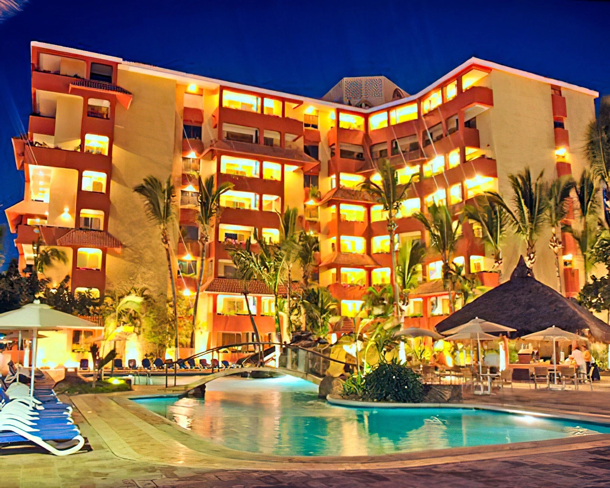Luna Palace - Image 2