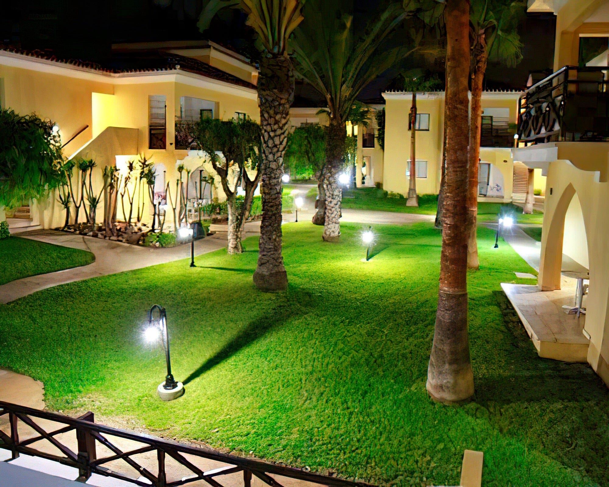 Malama Beach Club - Image 11