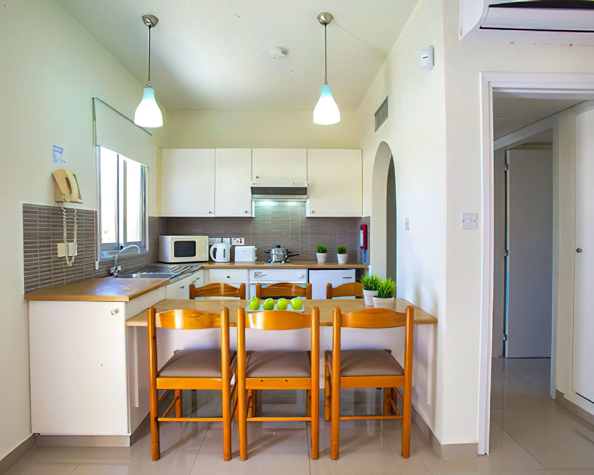 Malama Beach Club - Image 24