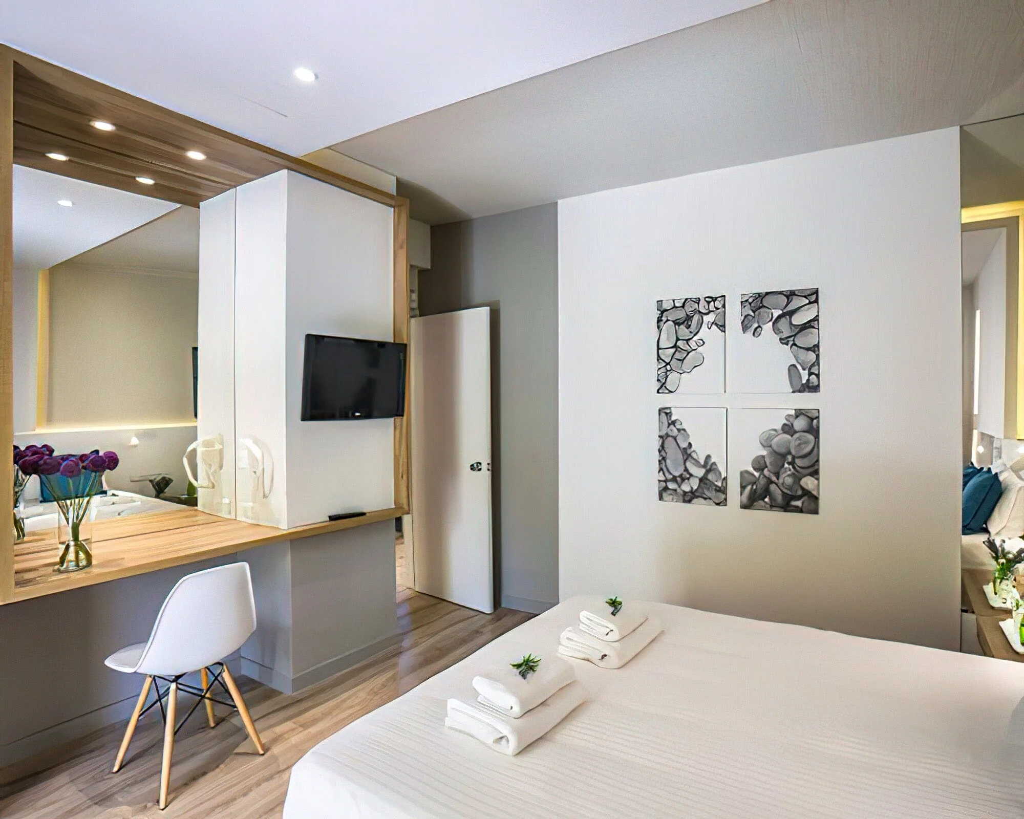 Malama Beach Club - Image 27