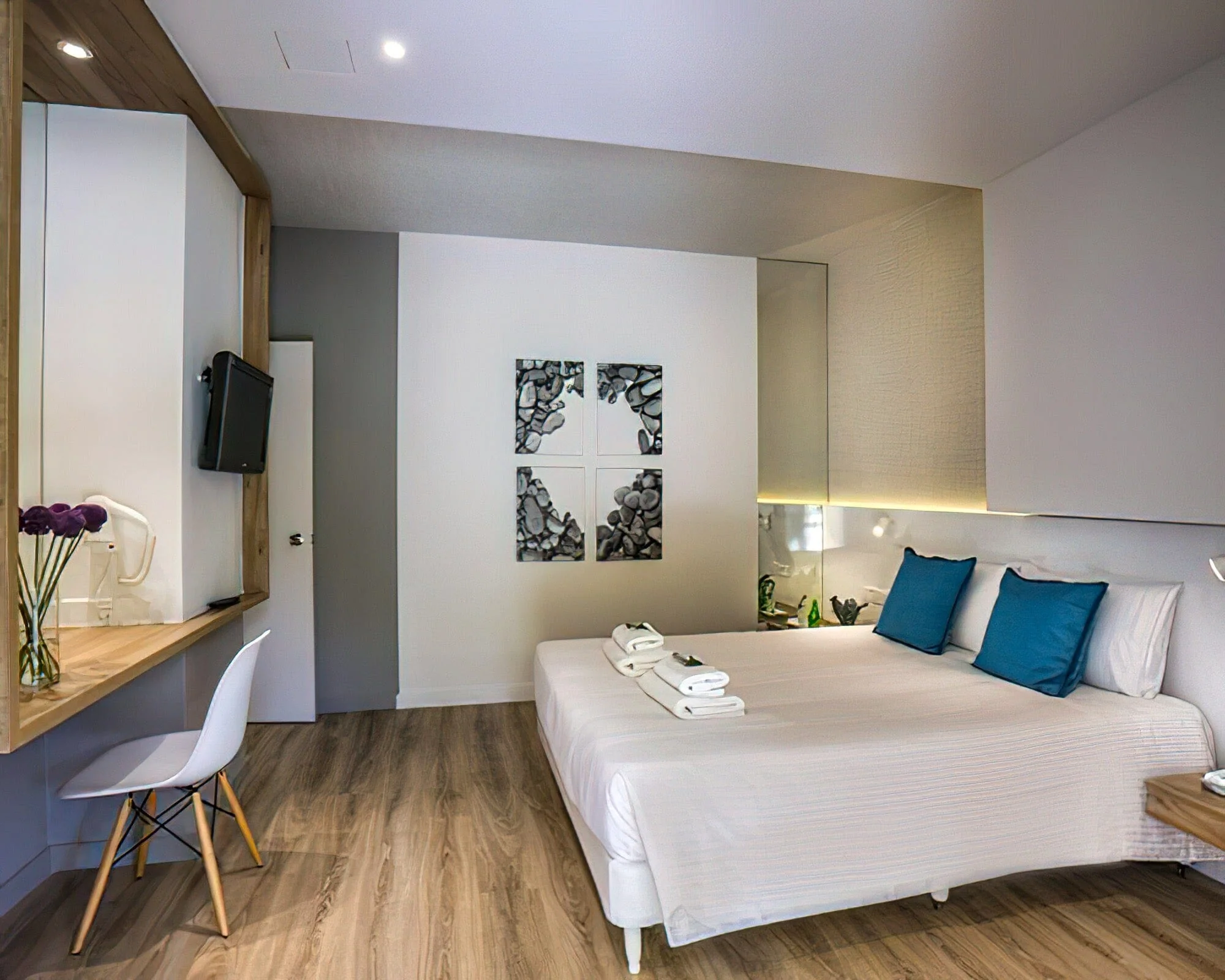 Malama Beach Club - Image 29