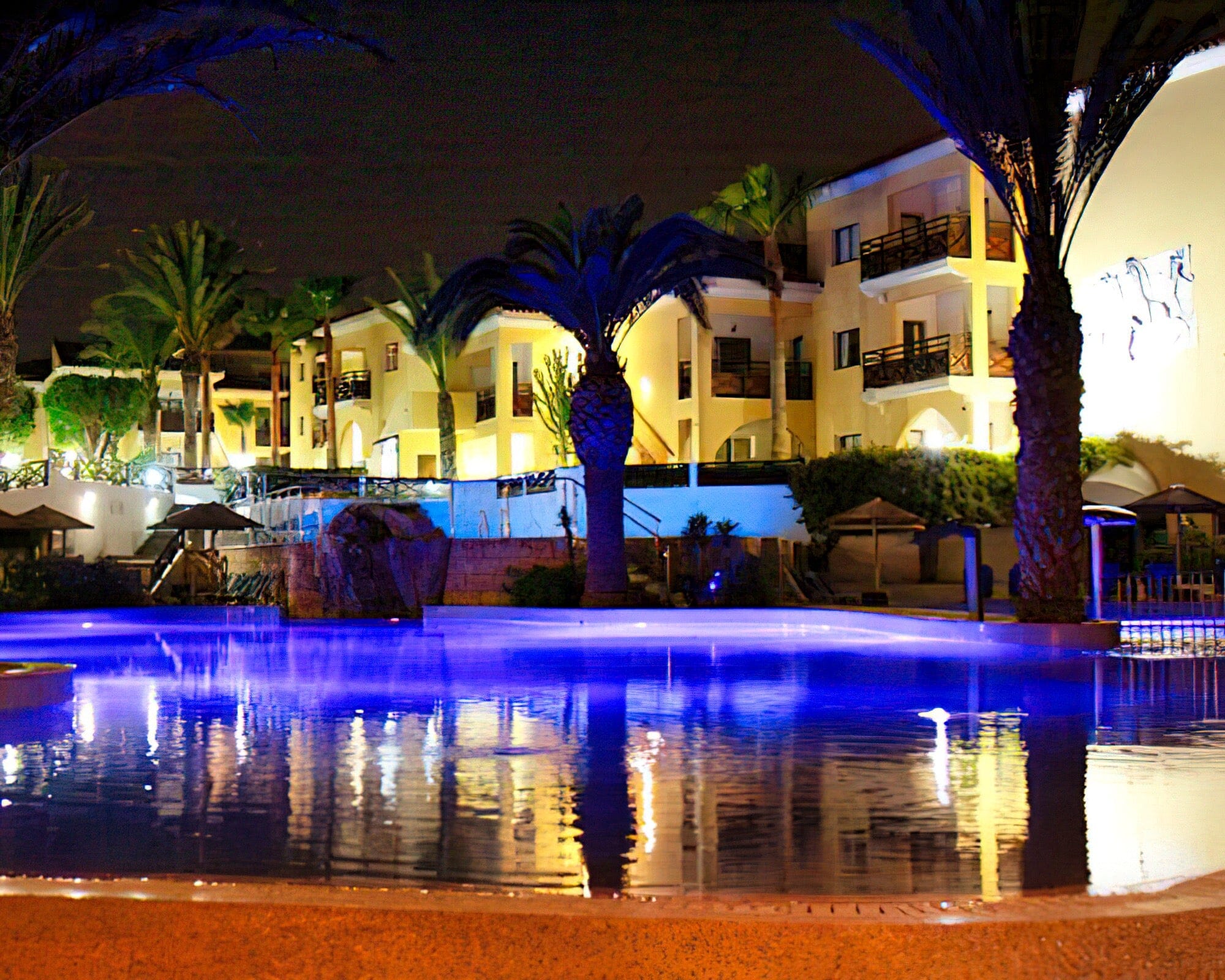 Malama Beach Club - Image 9