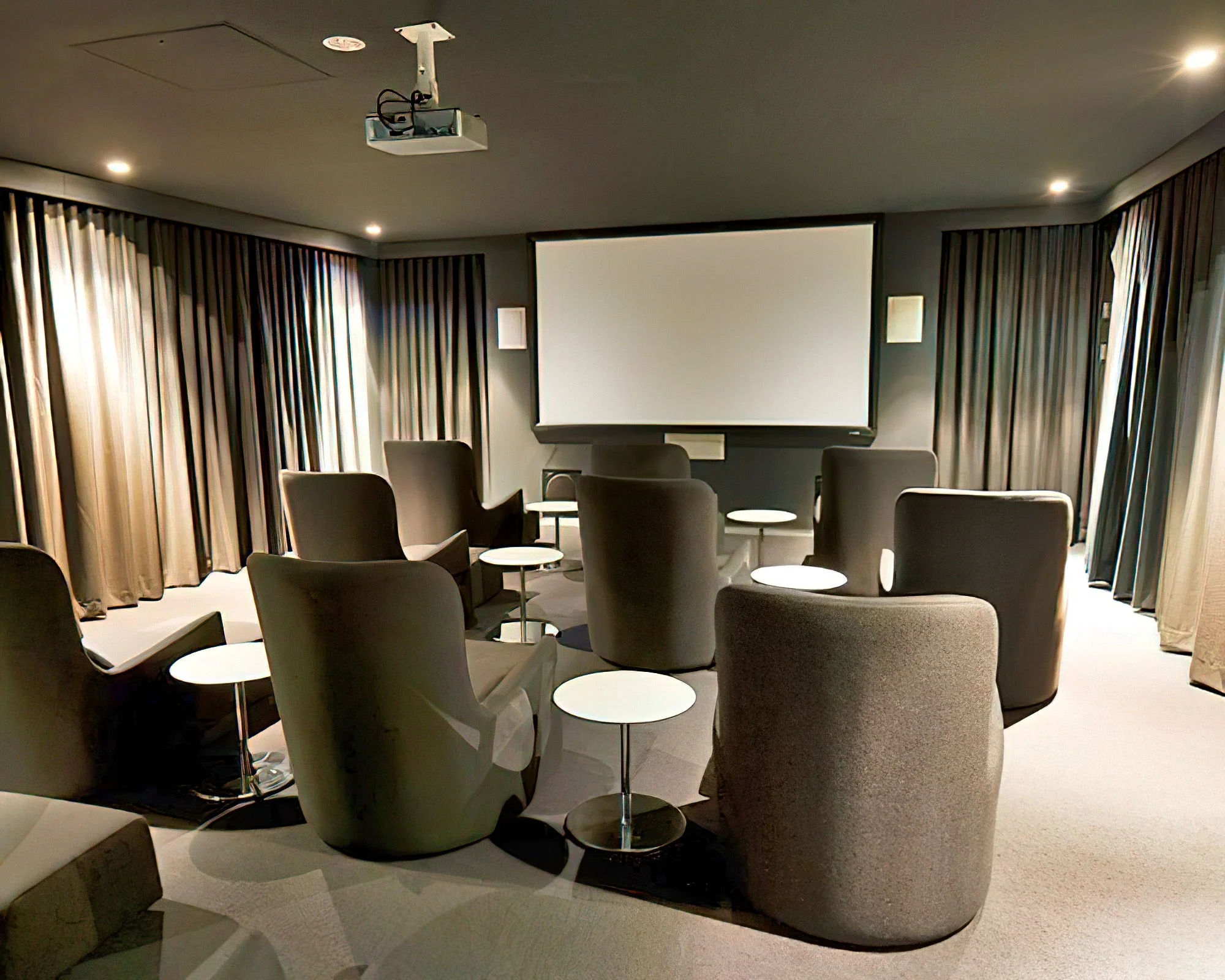 Mantra Circle On Cavill - Image 19